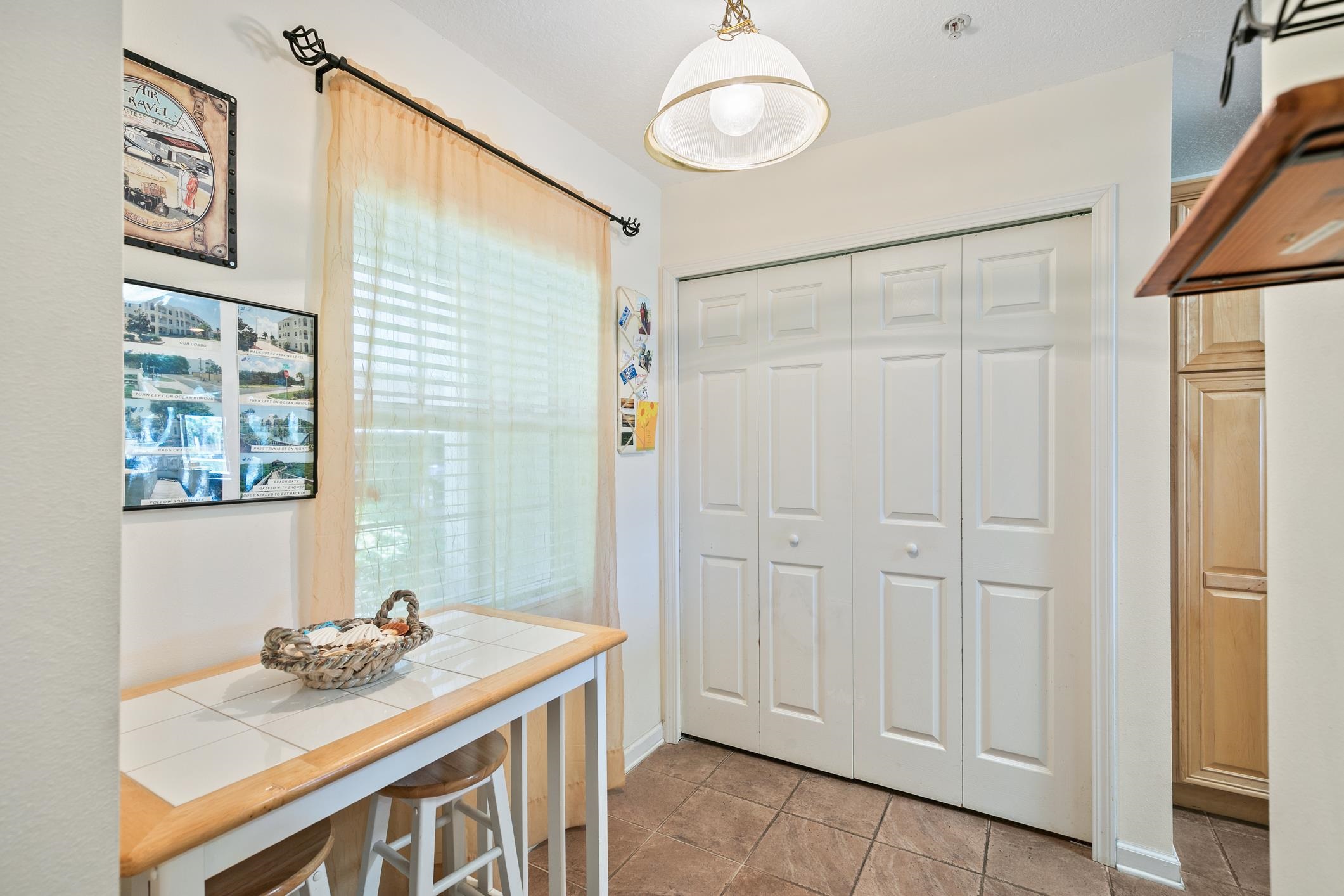 Image 21 of 52 For 264 Gibraltar Ct  102
