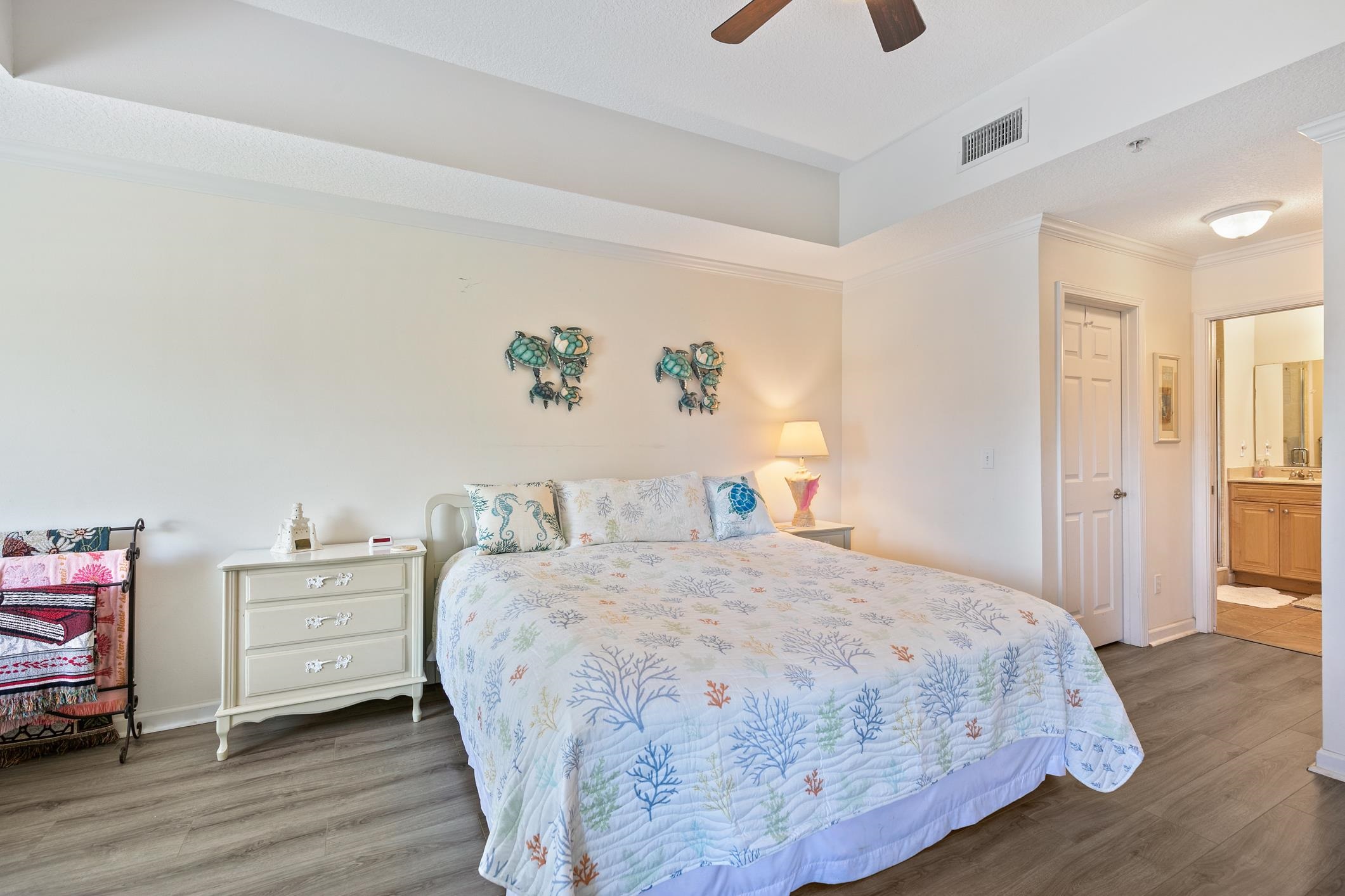 Image 32 of 52 For 264 Gibraltar Ct  102