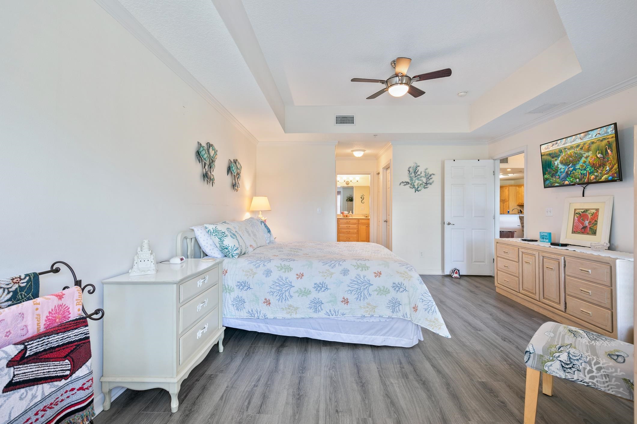 Image 33 of 52 For 264 Gibraltar Ct  102