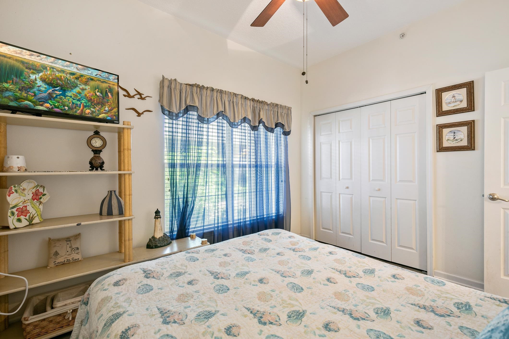 Image 38 of 52 For 264 Gibraltar Ct  102