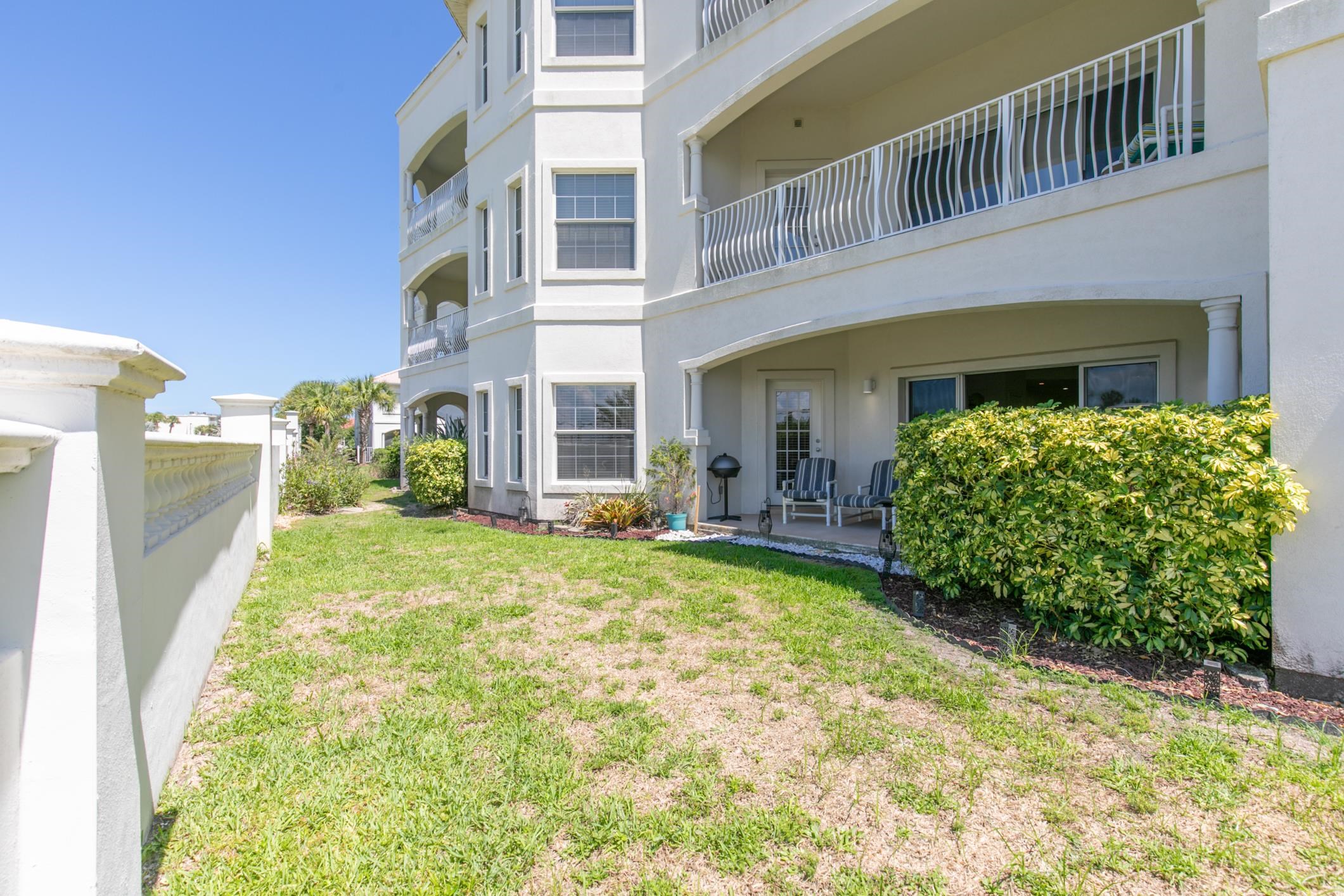 Image 43 of 52 For 264 Gibraltar Ct  102