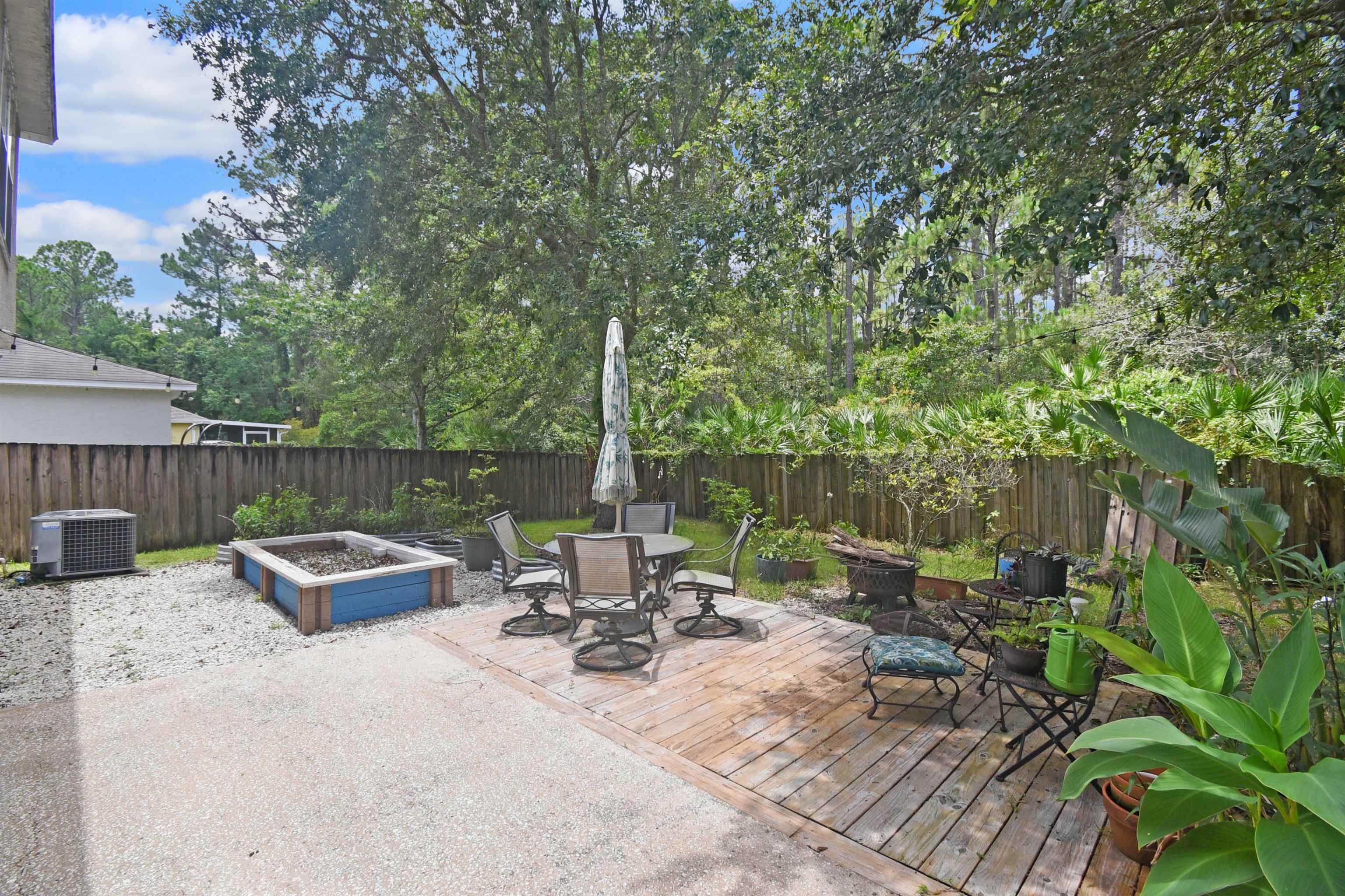 Image 32 of 33 For 161 King Arthur Ct