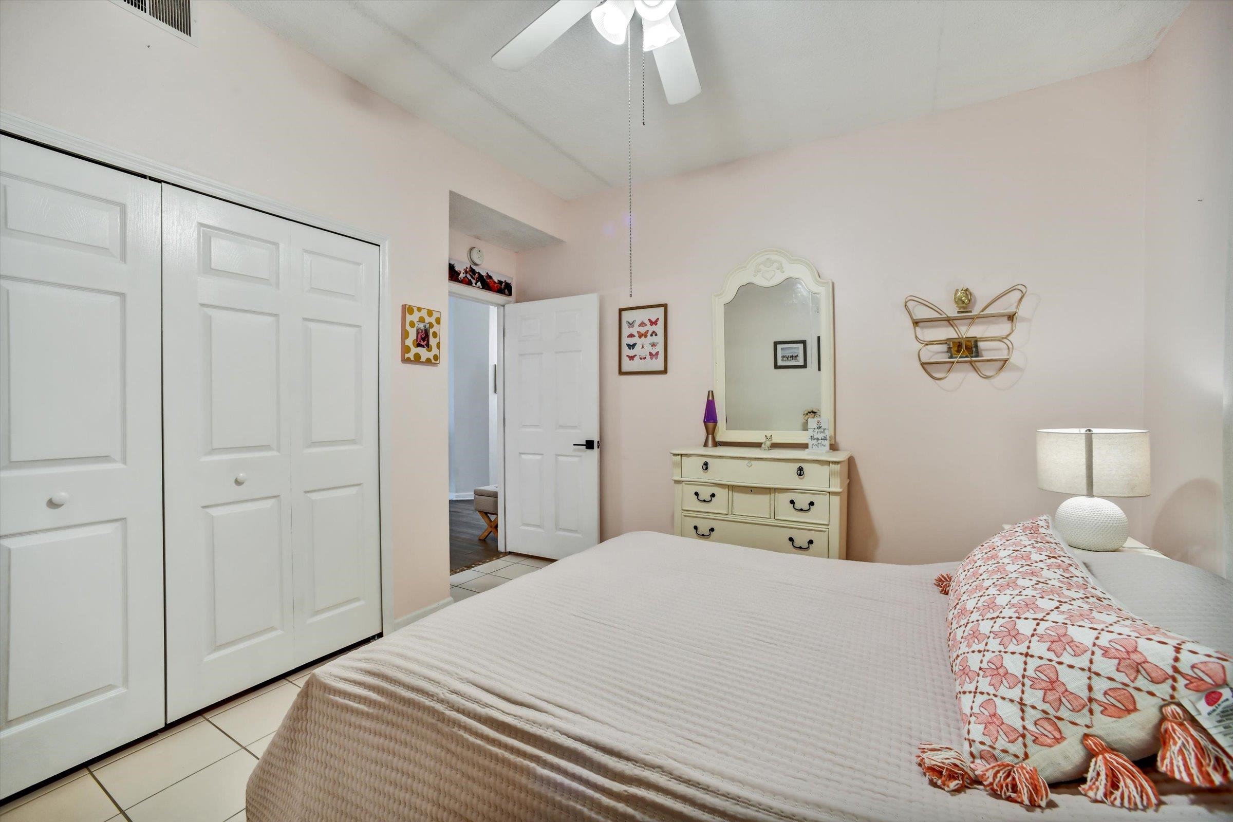 Image 25 of 43 For 804 Pine Valley Pl