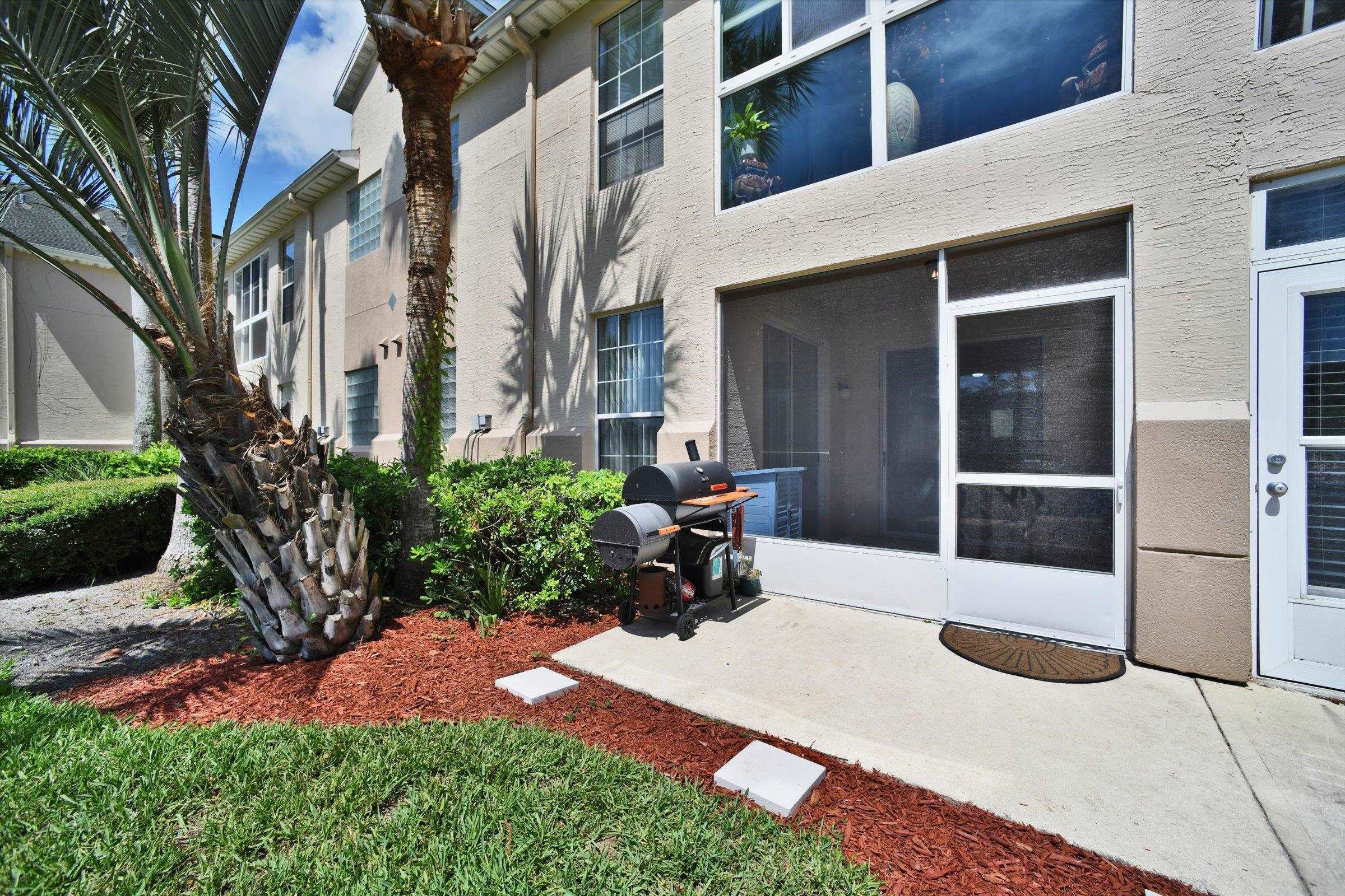Image 31 of 43 For 804 Pine Valley Pl