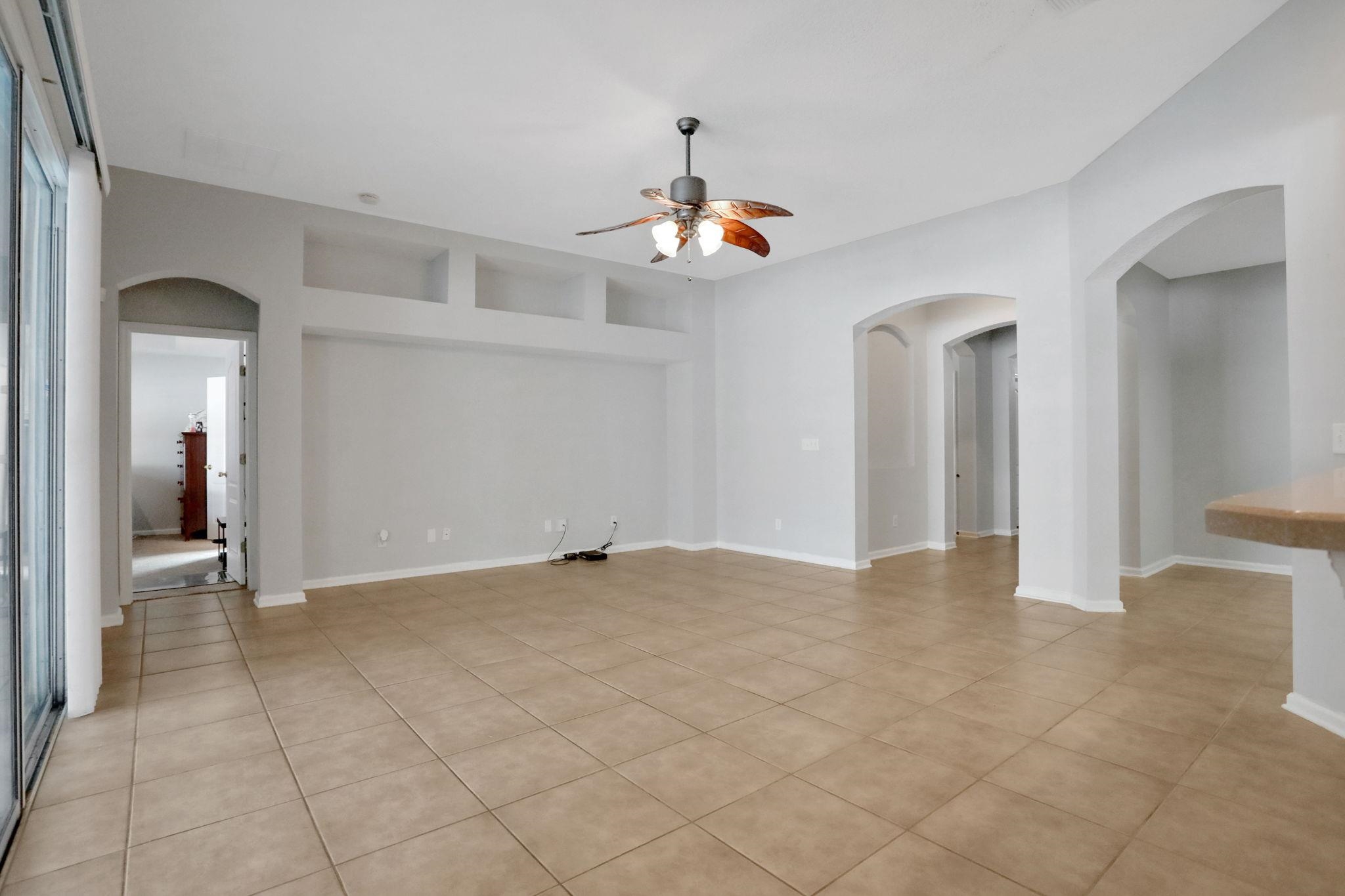 Image 11 of 55 For 185 Casa Sevilla Ave