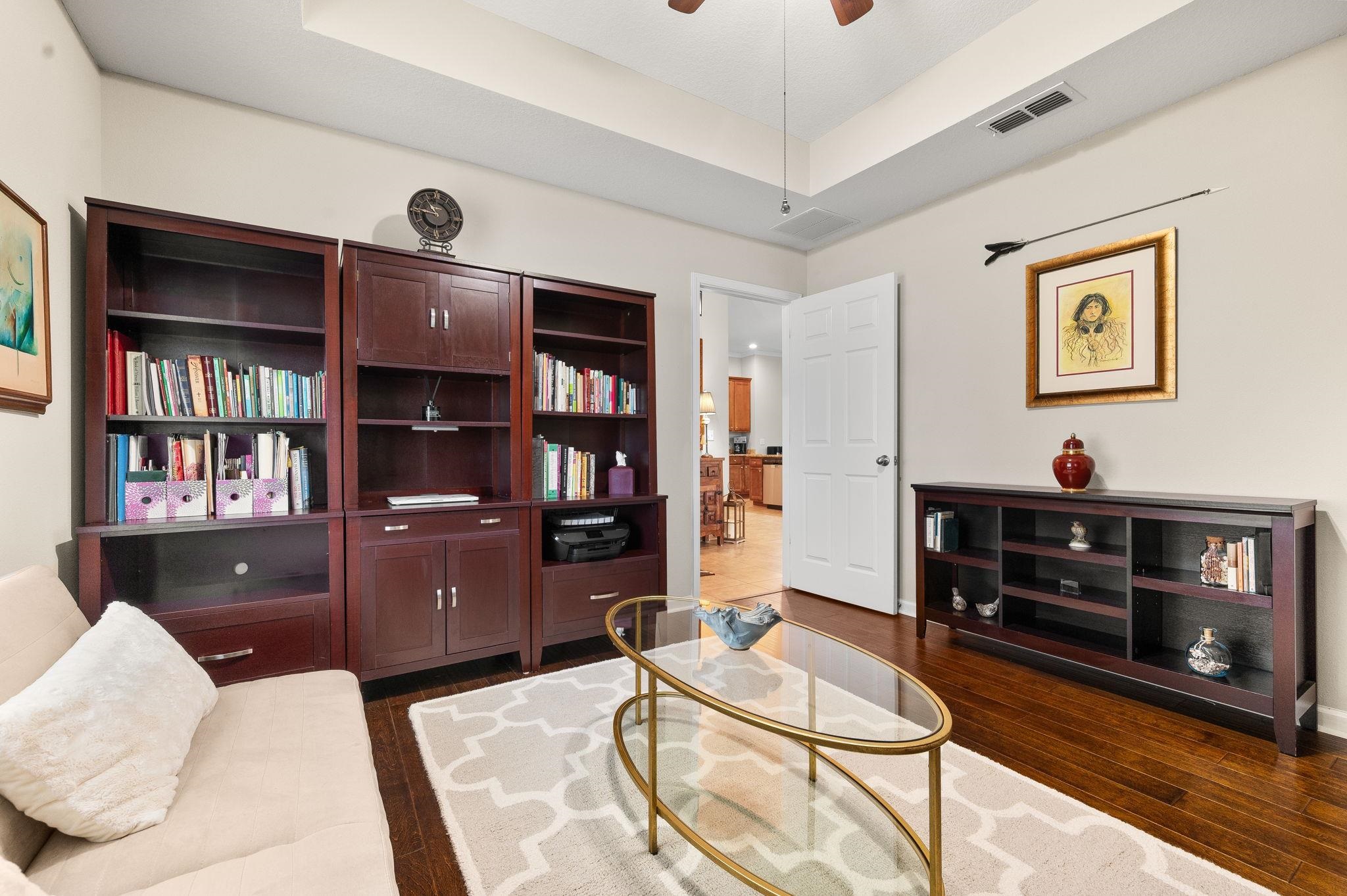 Image 31 of 74 For 338 Deerfield Glen Dr