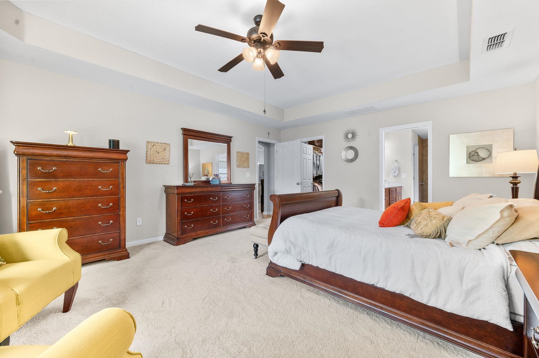 Image 36 of 74 For 338 Deerfield Glen Dr
