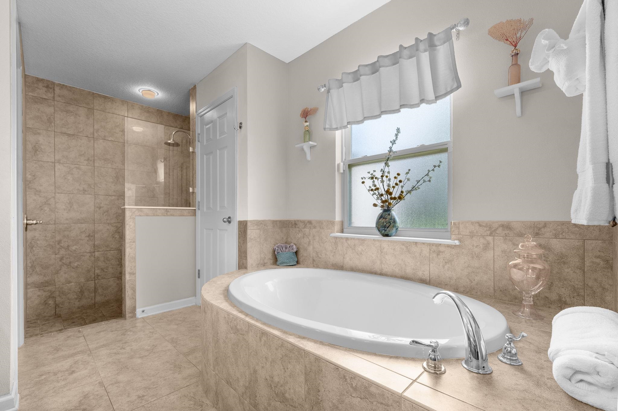 Image 41 of 74 For 338 Deerfield Glen Dr