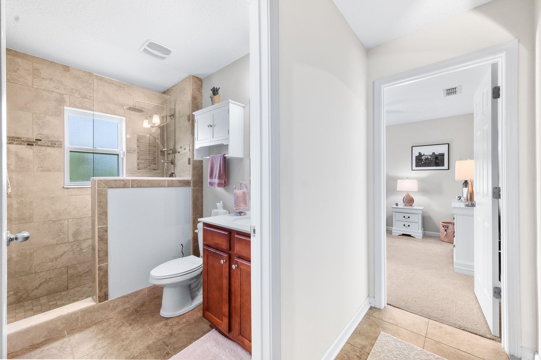 Image 49 of 74 For 338 Deerfield Glen Dr