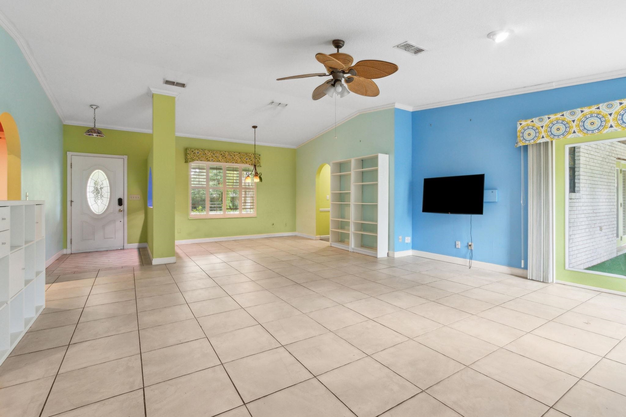 Image 13 of 56 For 579 16th St  