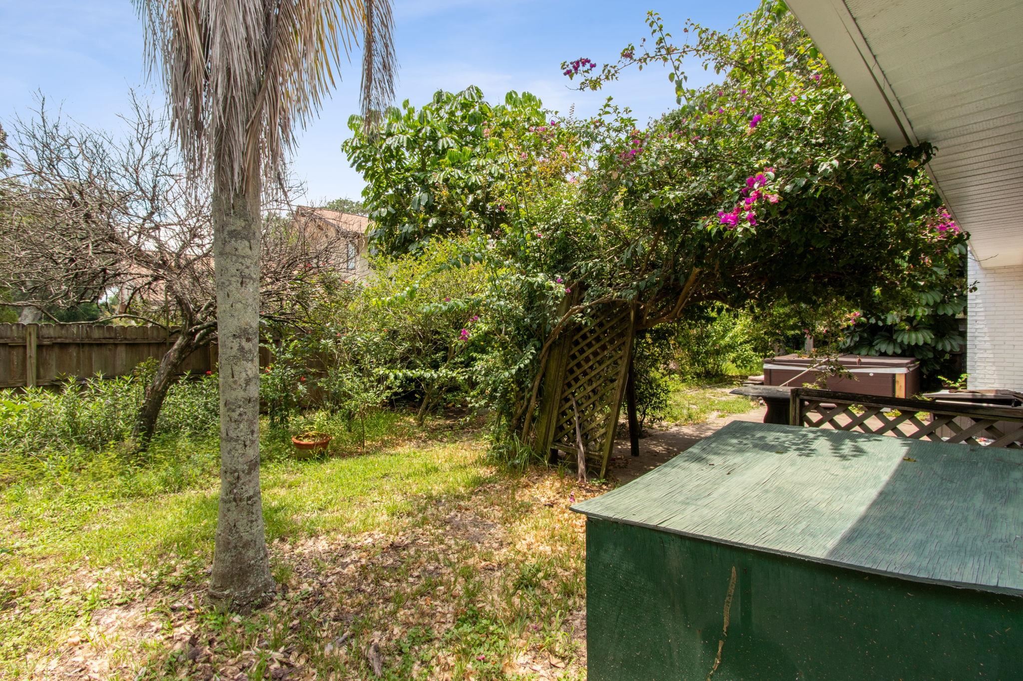 Image 45 of 56 For 579 16th St  