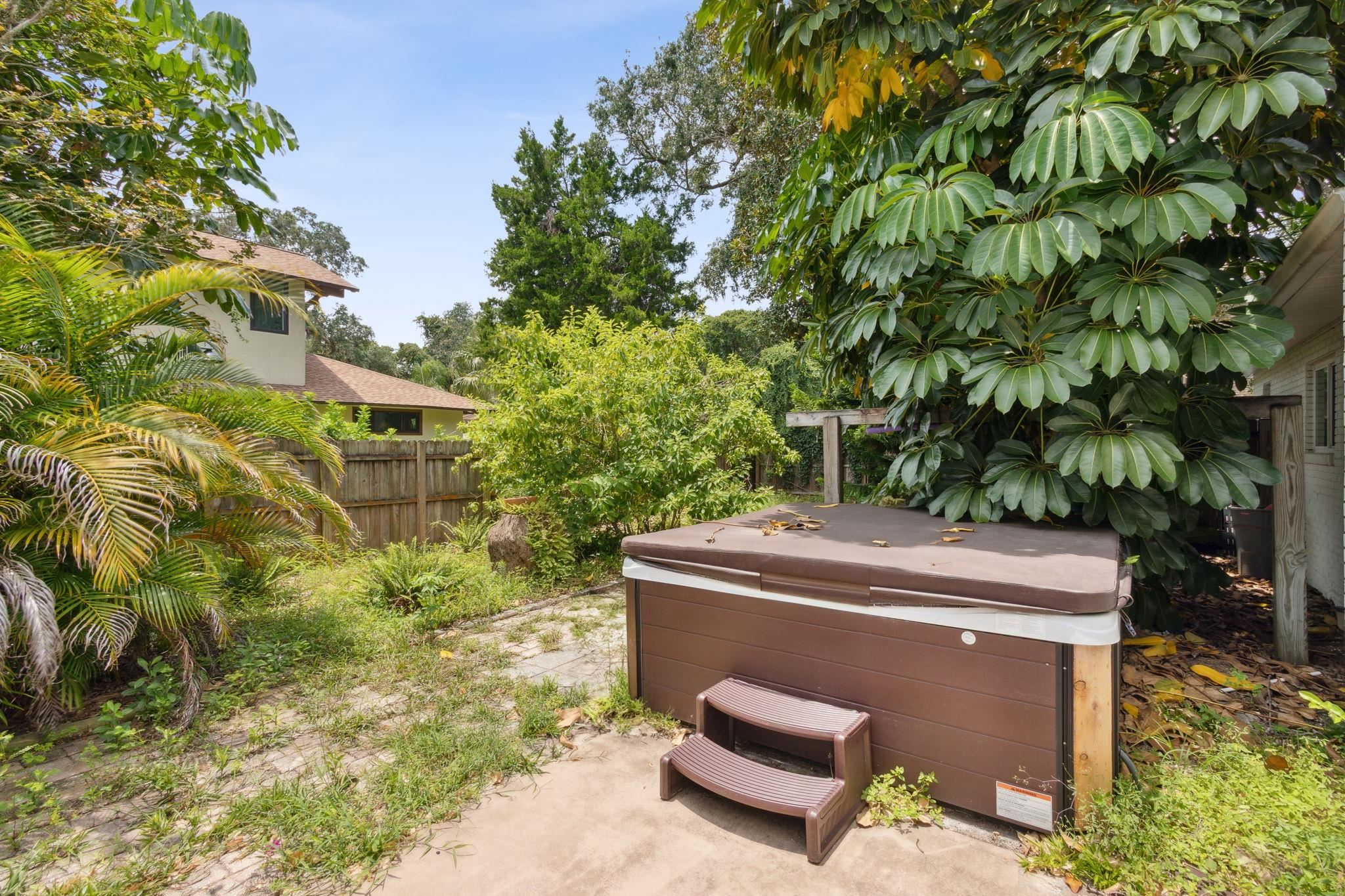 Image 47 of 56 For 579 16th St  