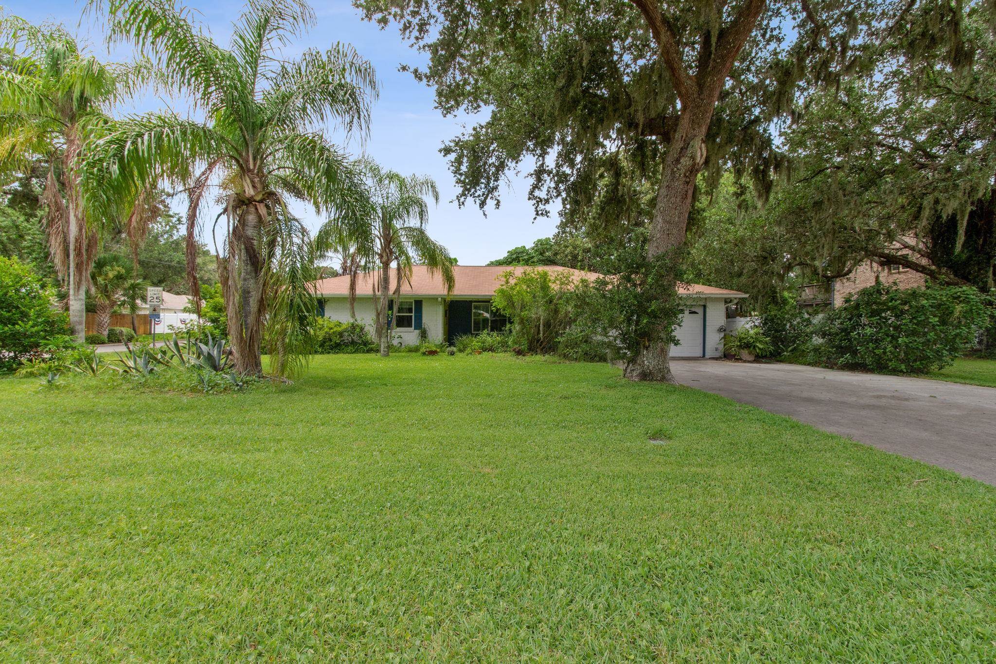 Image 5 of 56 For 579 16th St  