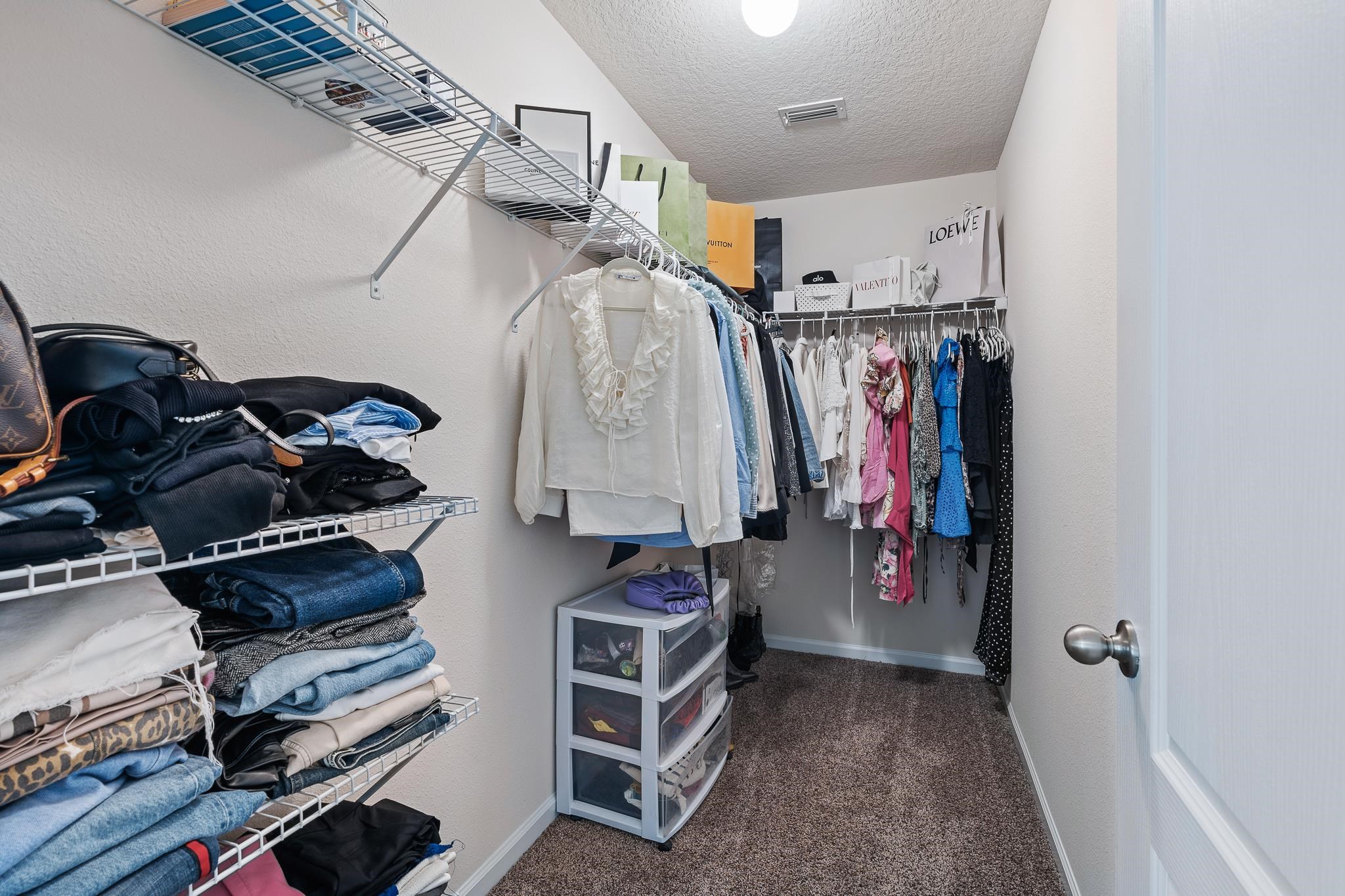 Image 20 of 48 For 147 Logrono Court