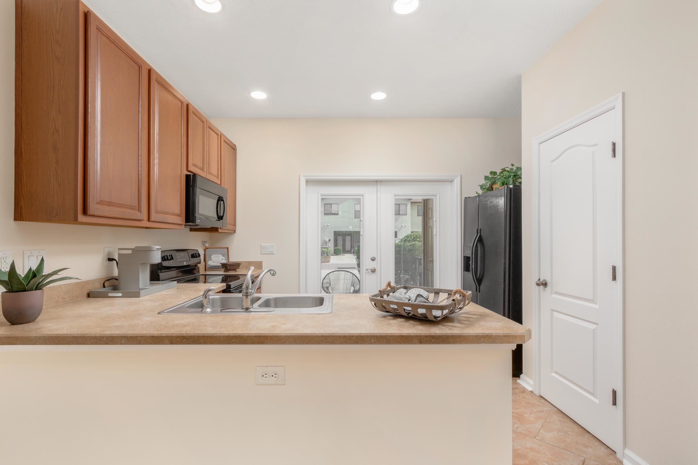 Image 10 of 39 For 616 Drake Bay Terrace