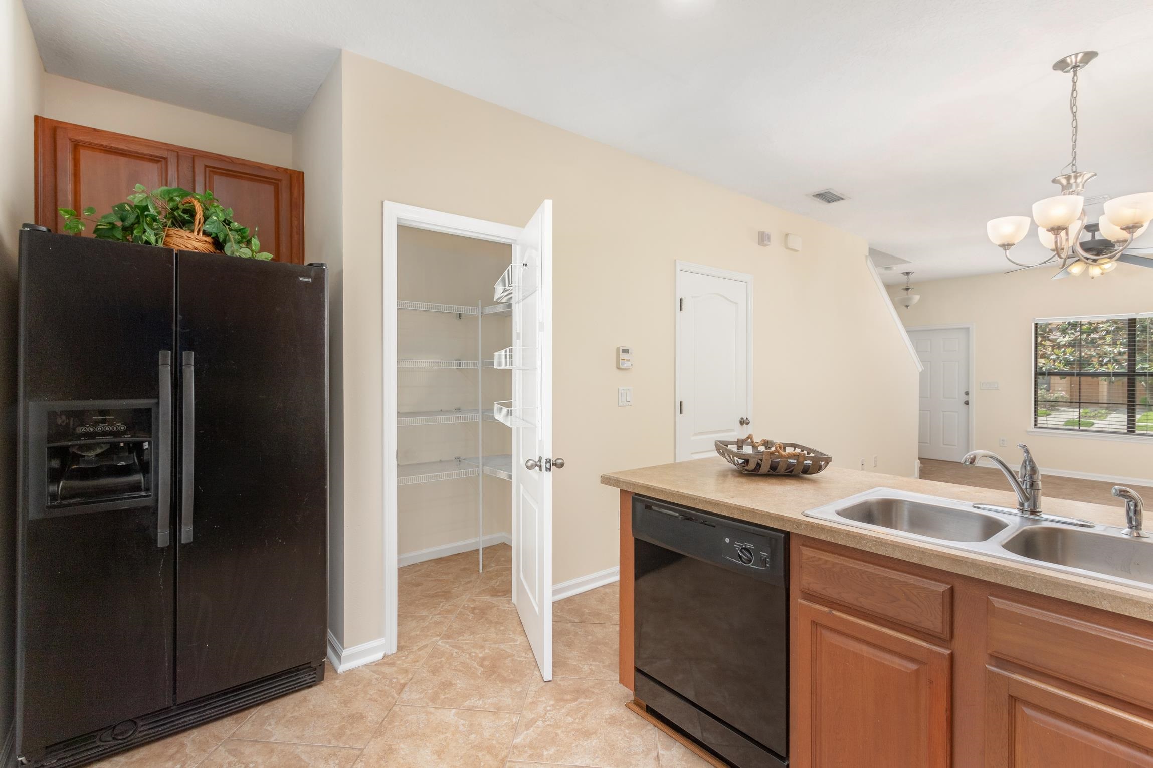 Image 14 of 39 For 616 Drake Bay Terrace