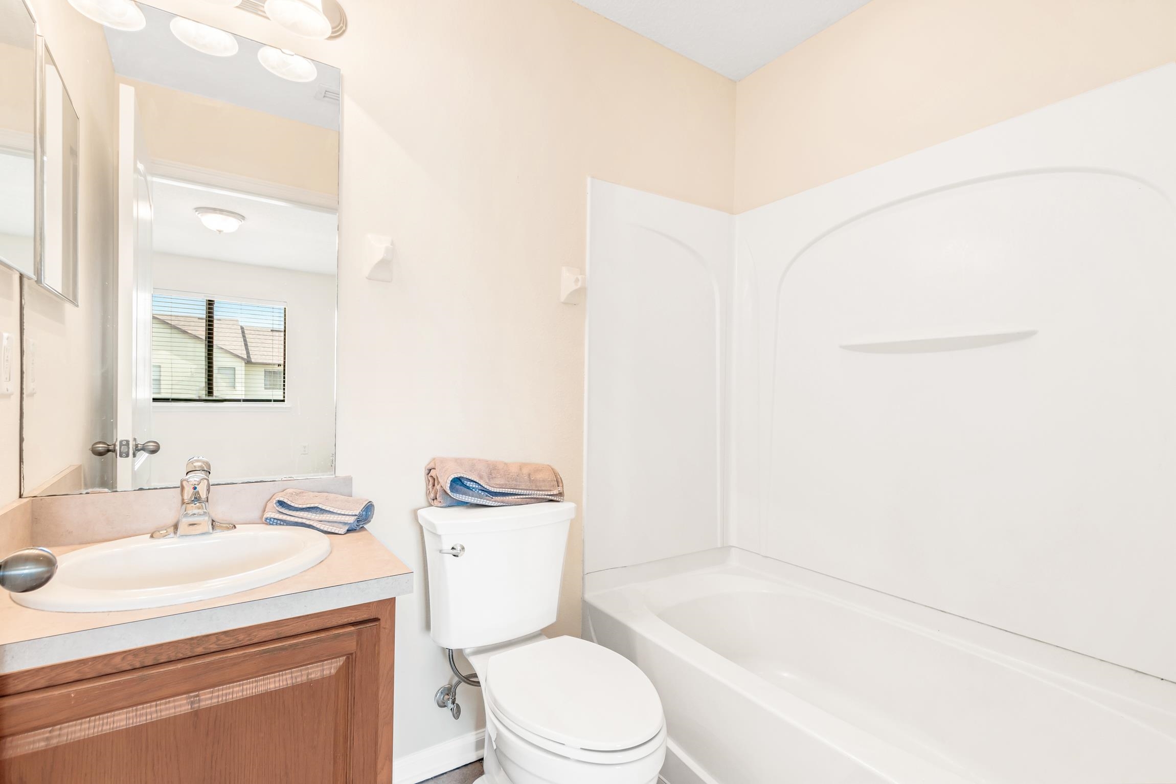 Image 27 of 39 For 616 Drake Bay Terrace