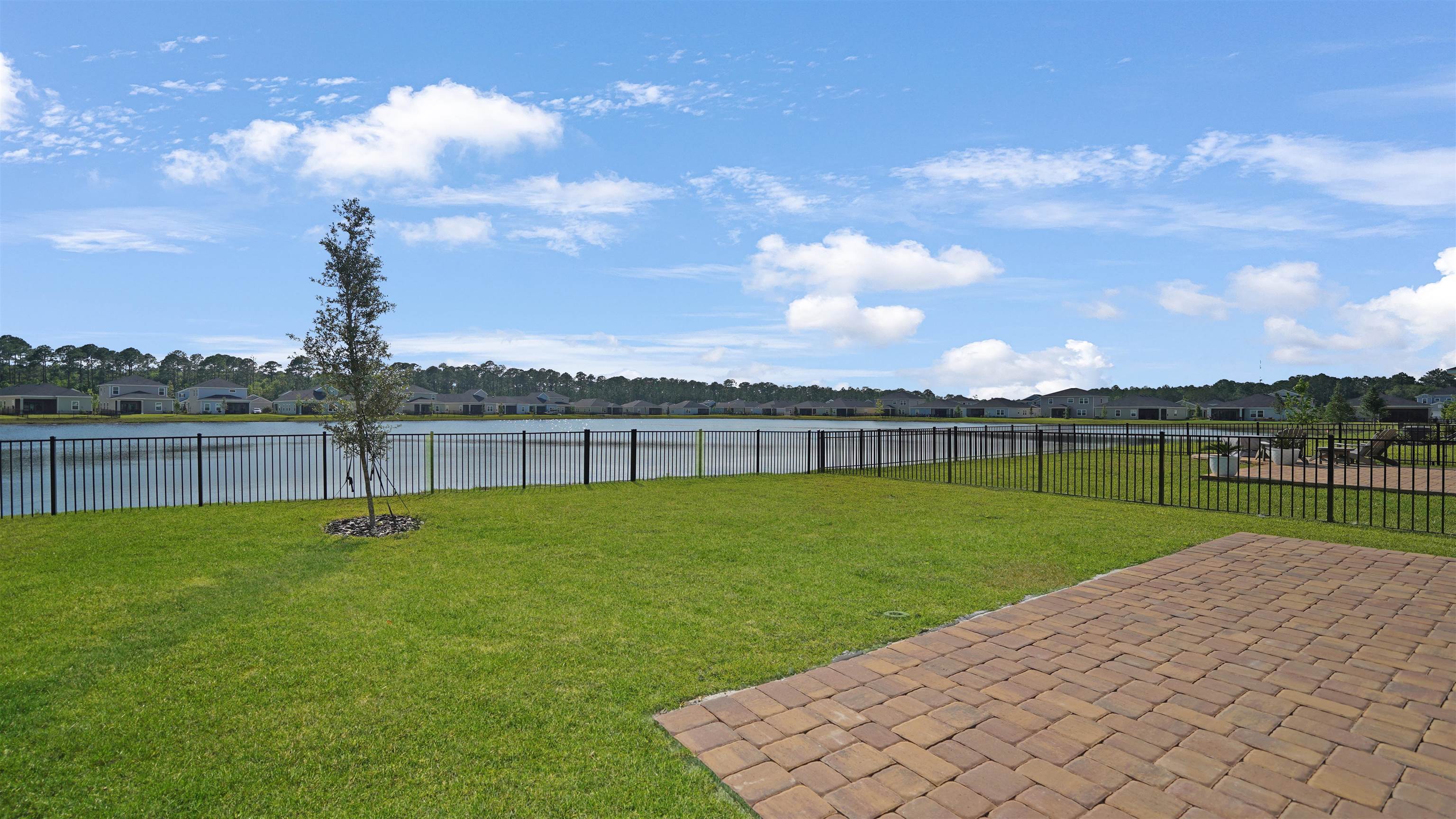 Image 15 of 40 For 264 Lake Sinclair St