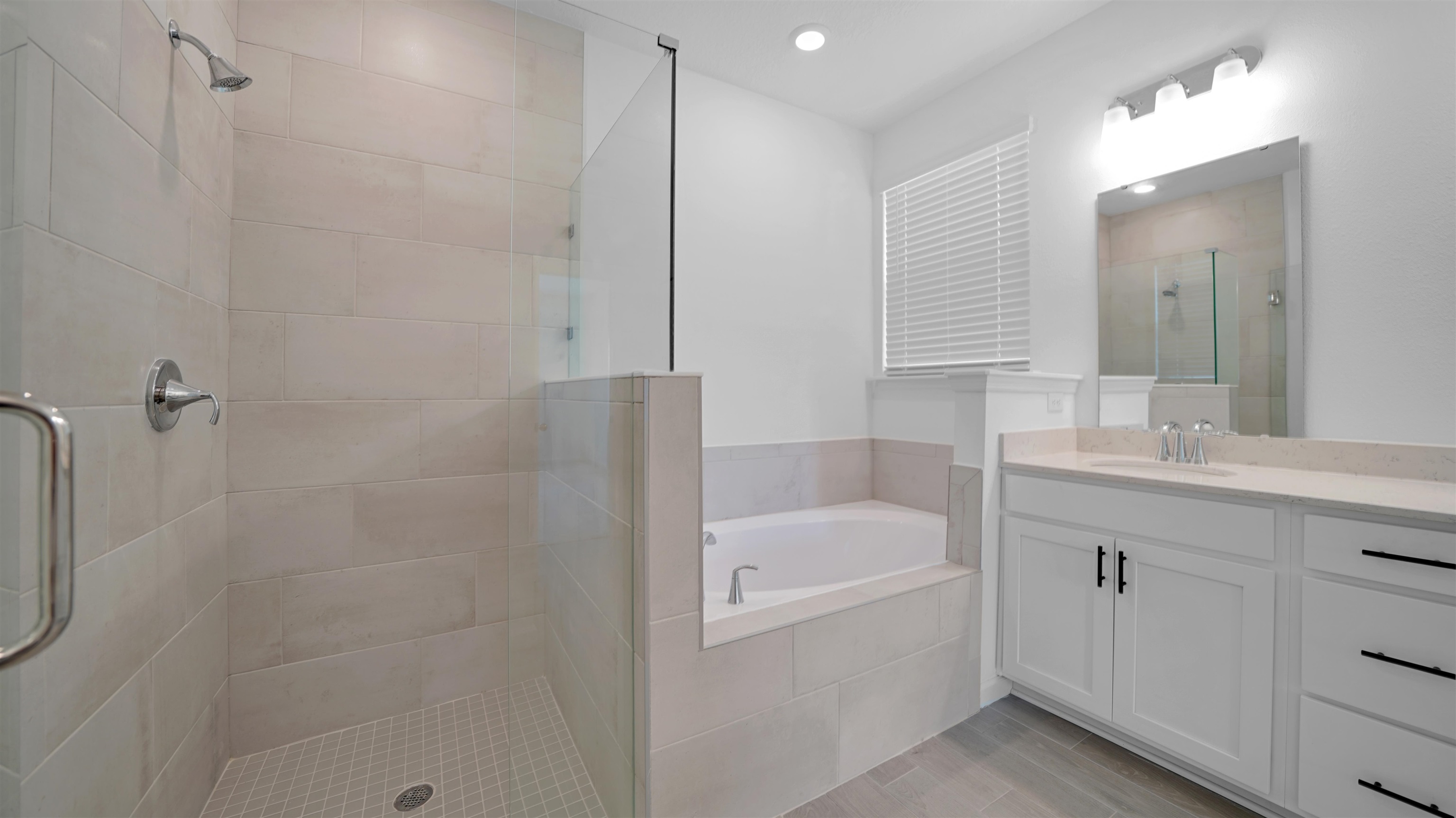 Image 20 of 40 For 264 Lake Sinclair St