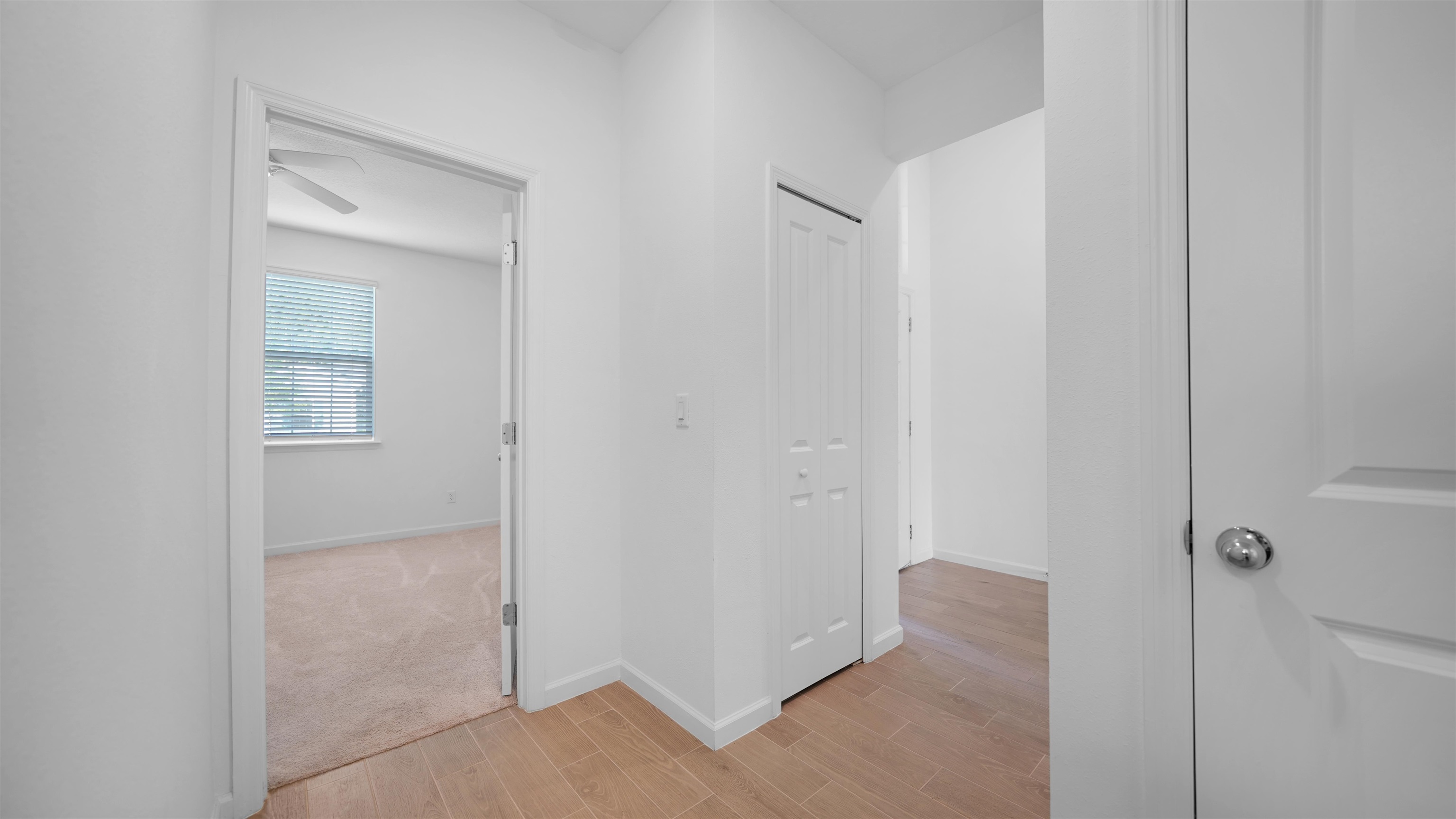 Image 32 of 40 For 264 Lake Sinclair St