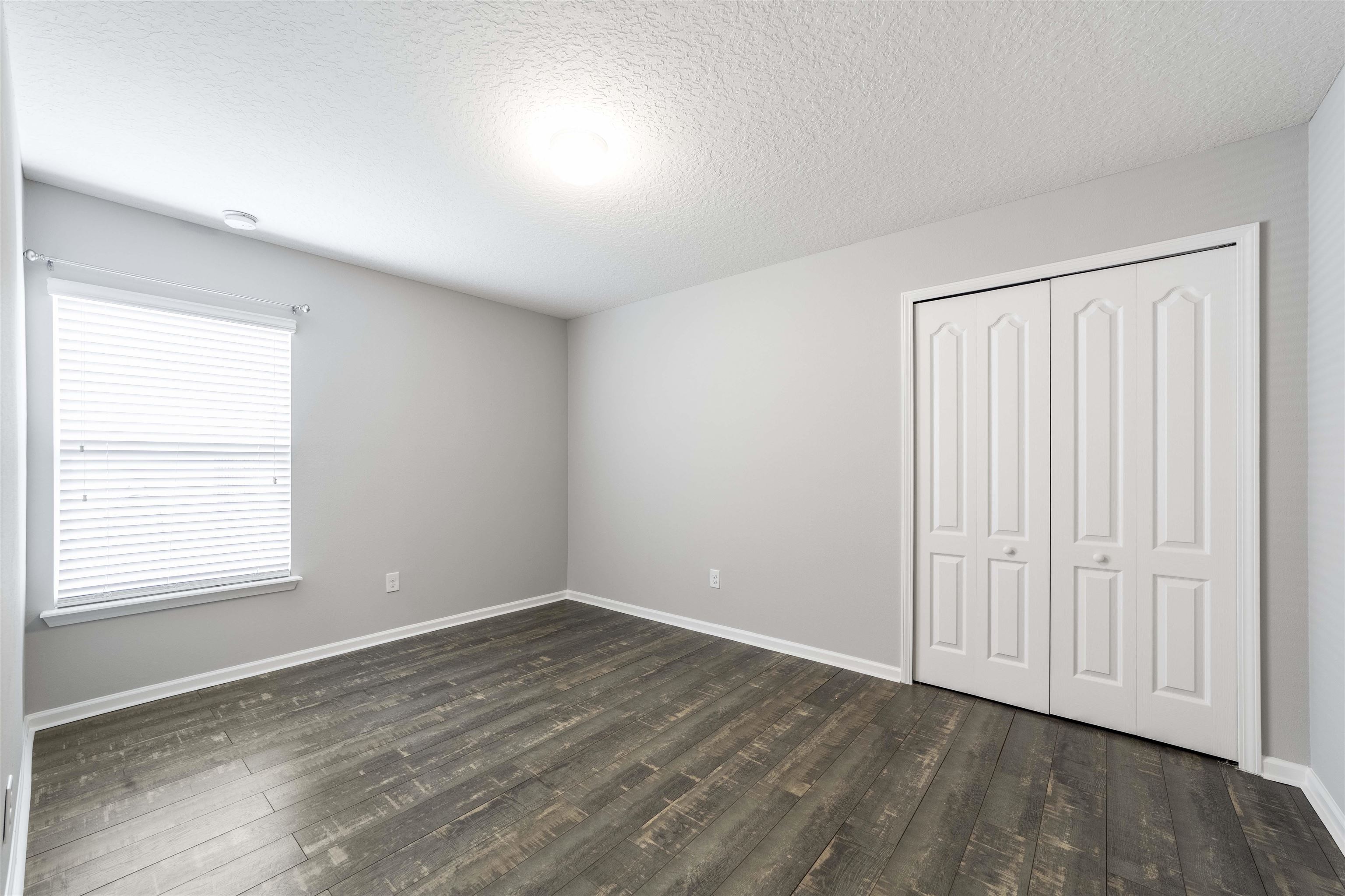 Image 21 of 57 For 498 Colorado Springs Way