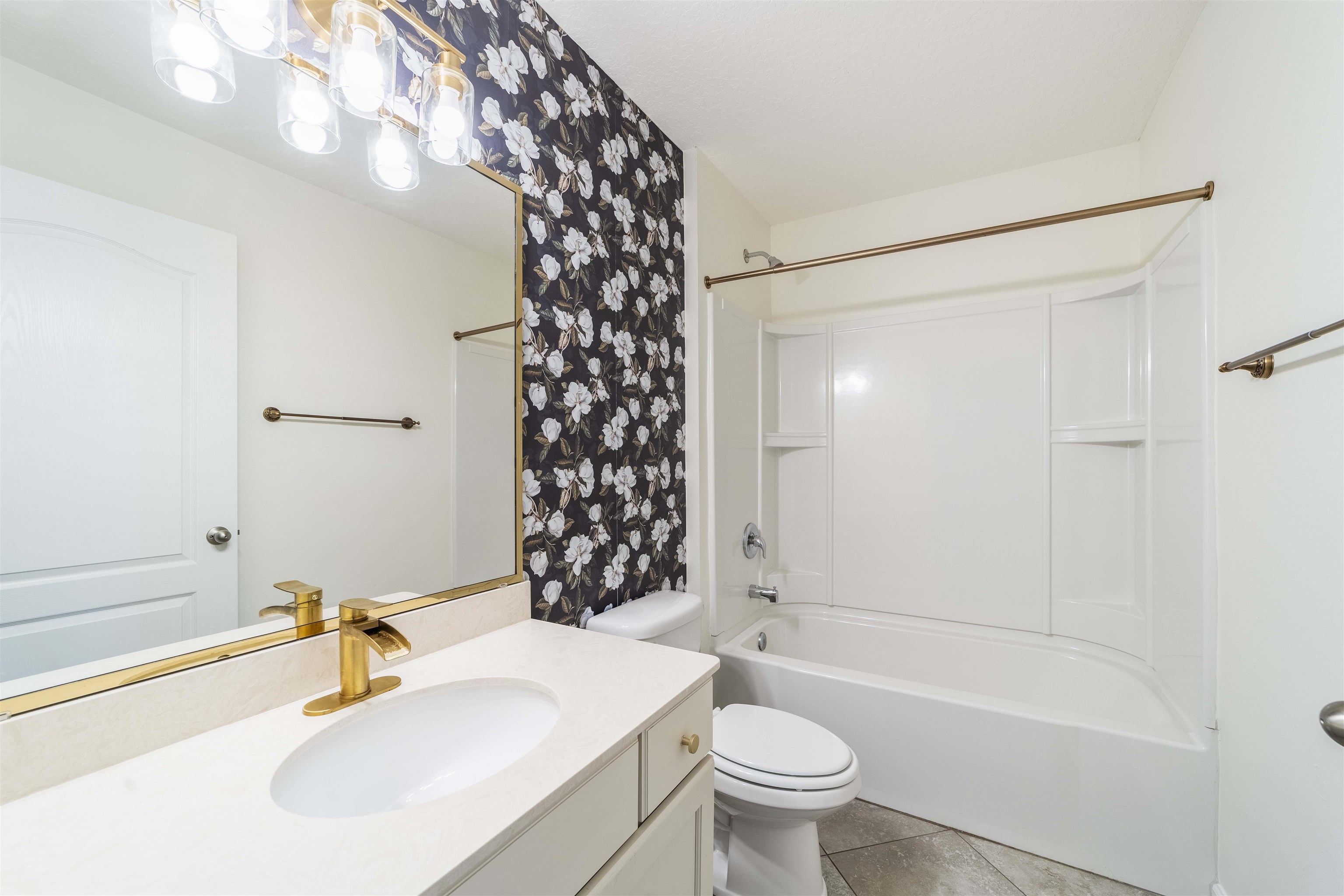 Image 24 of 57 For 498 Colorado Springs Way