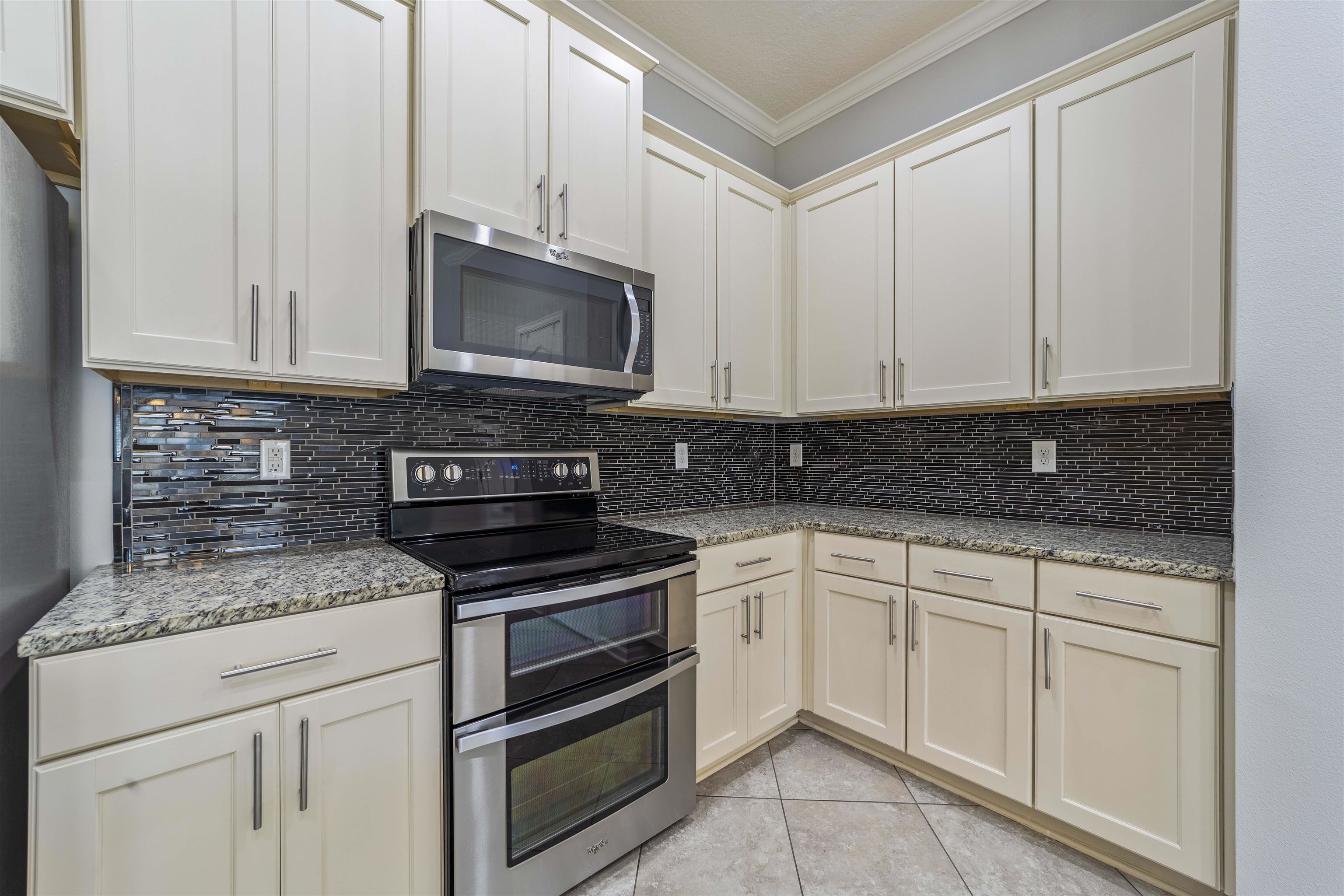 Image 6 of 57 For 498 Colorado Springs Way