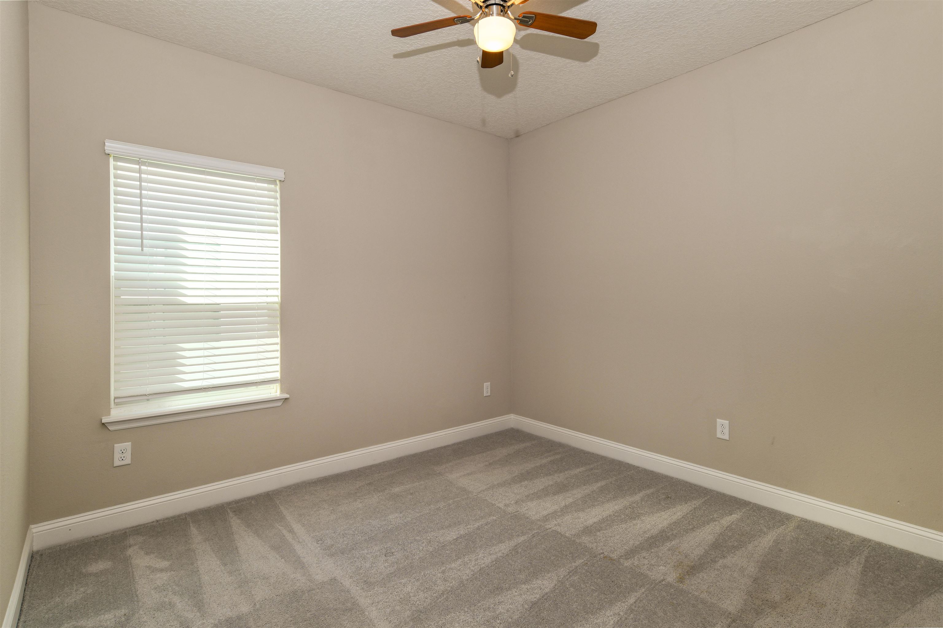 Image 31 of 40 For 274 Stillwater Blvd