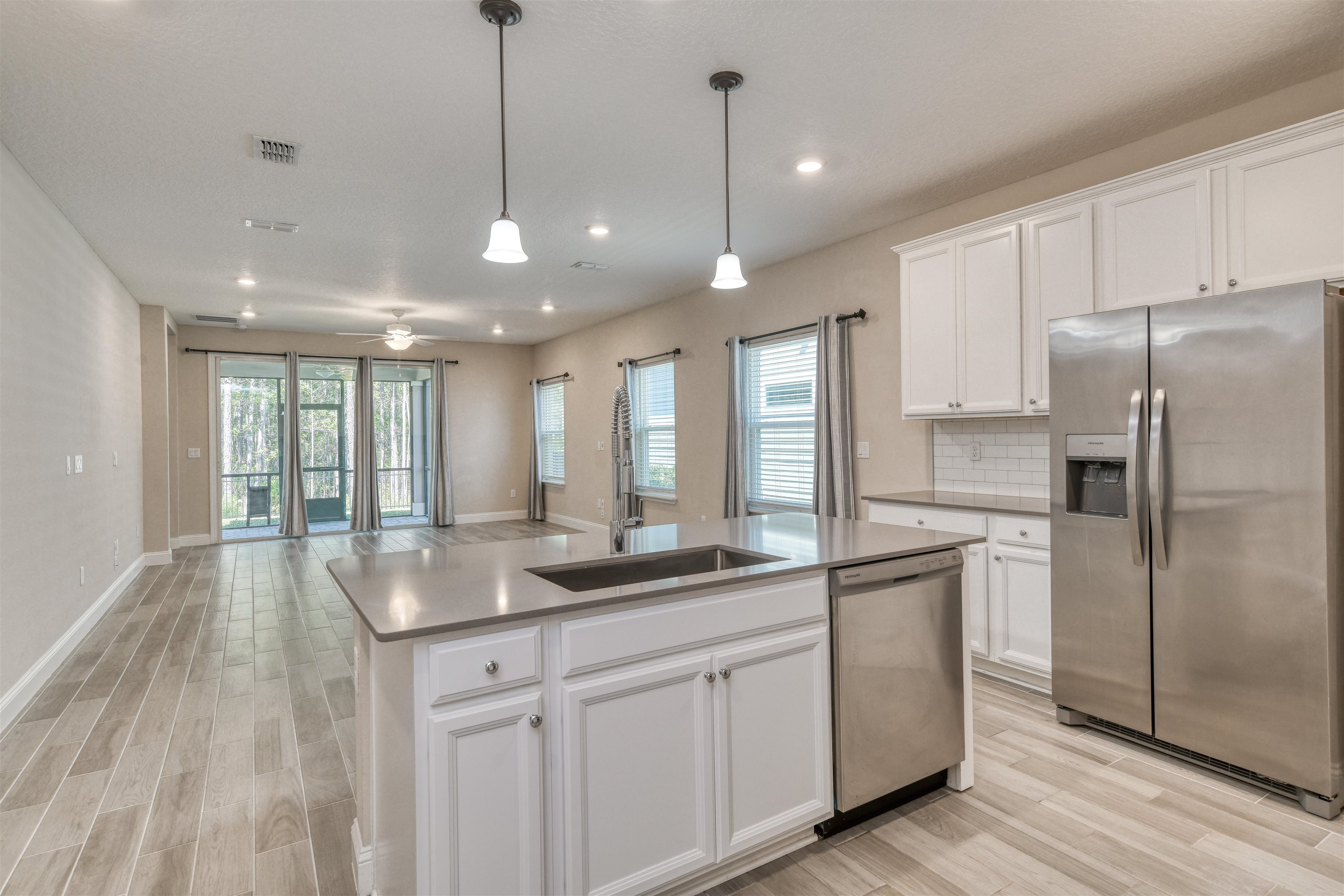 Image 4 of 40 For 274 Stillwater Blvd