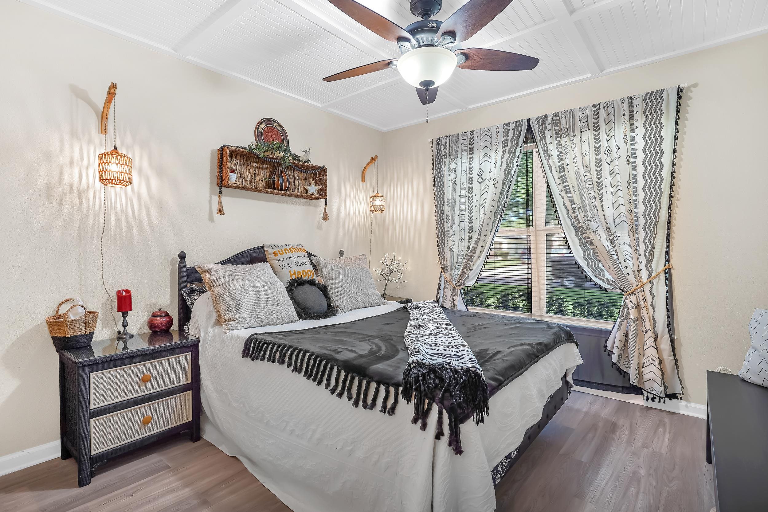 Image 16 of 36 For 891 Wynfield Circle
