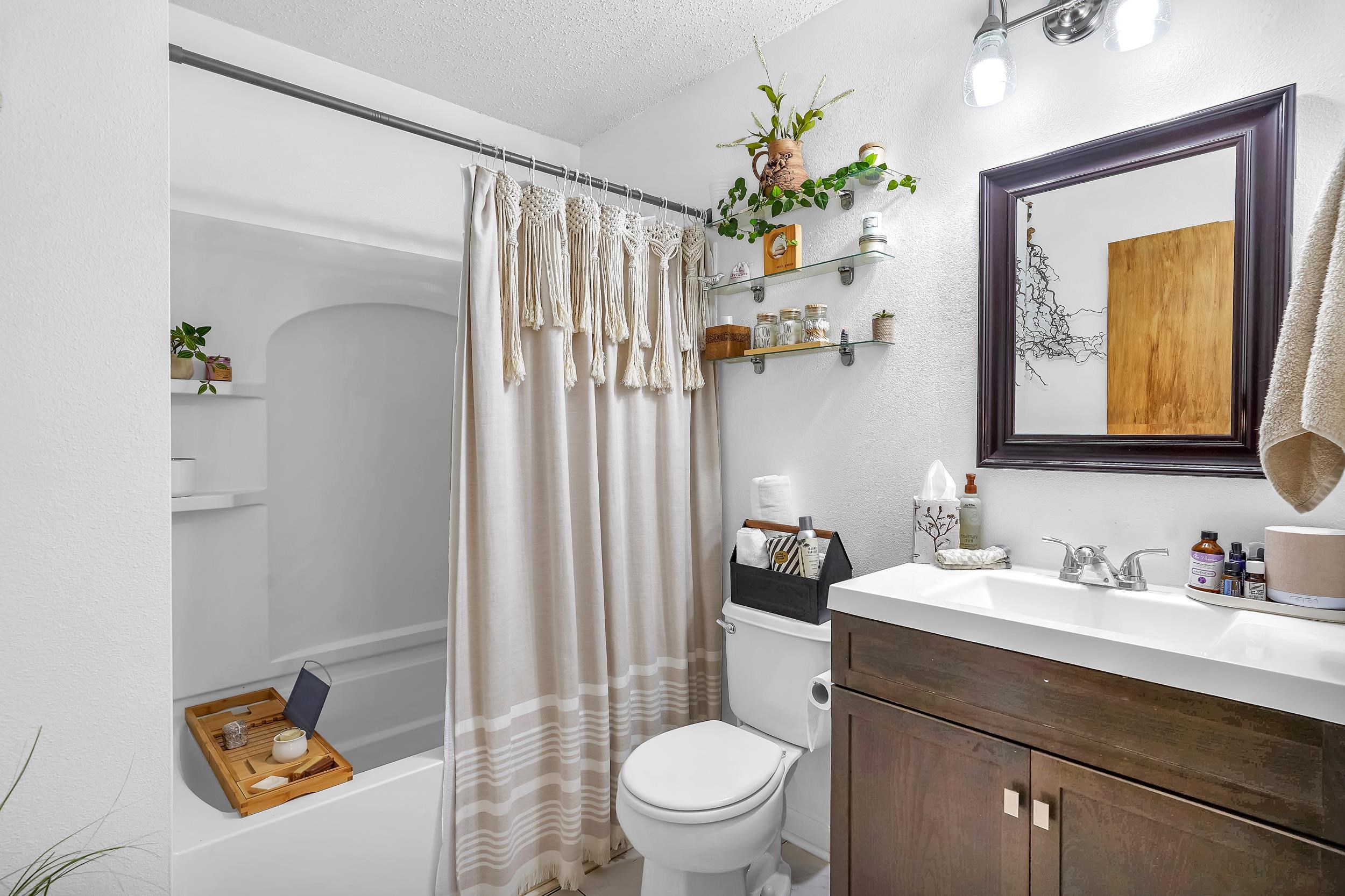 Image 18 of 36 For 891 Wynfield Circle