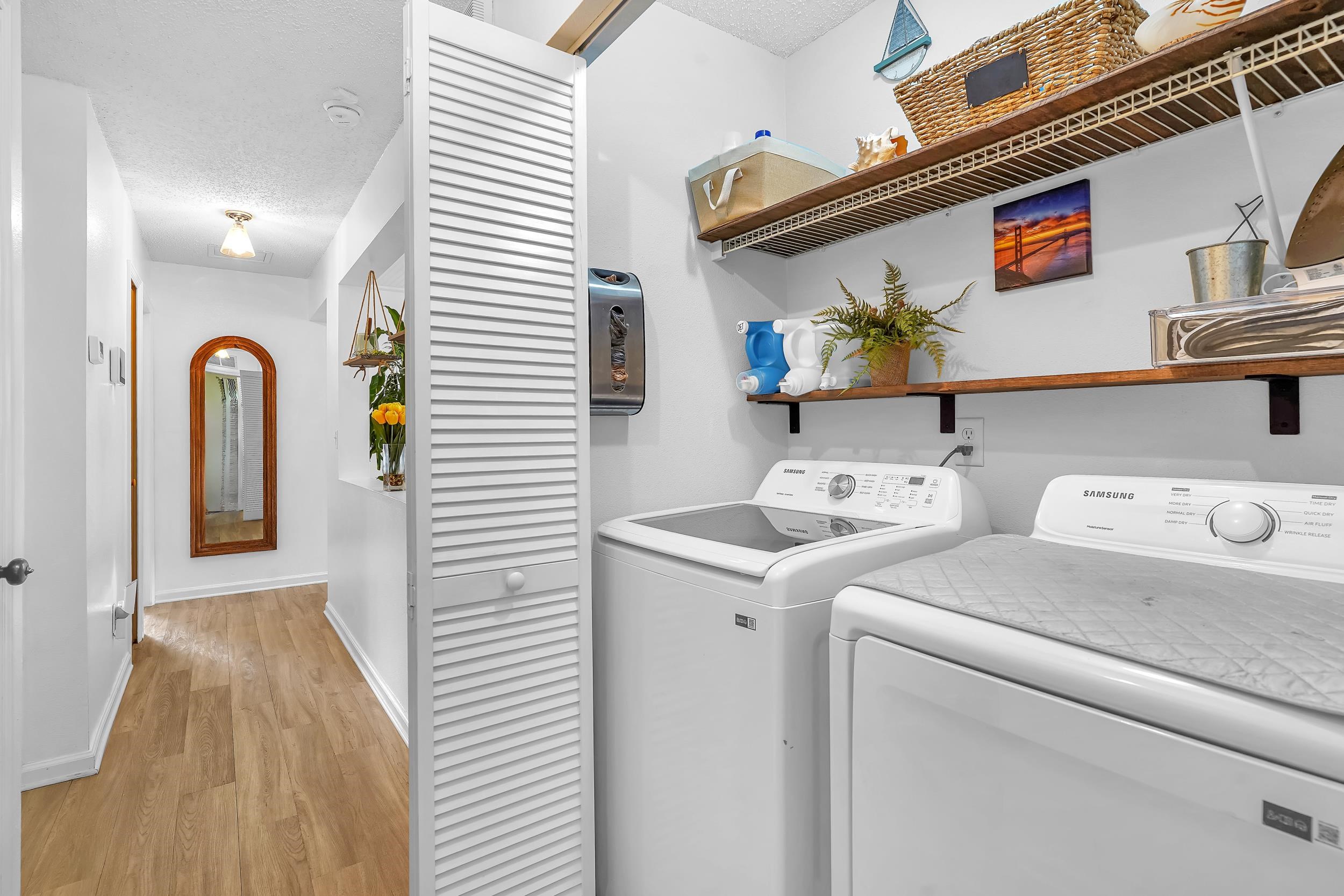 Image 19 of 36 For 891 Wynfield Circle