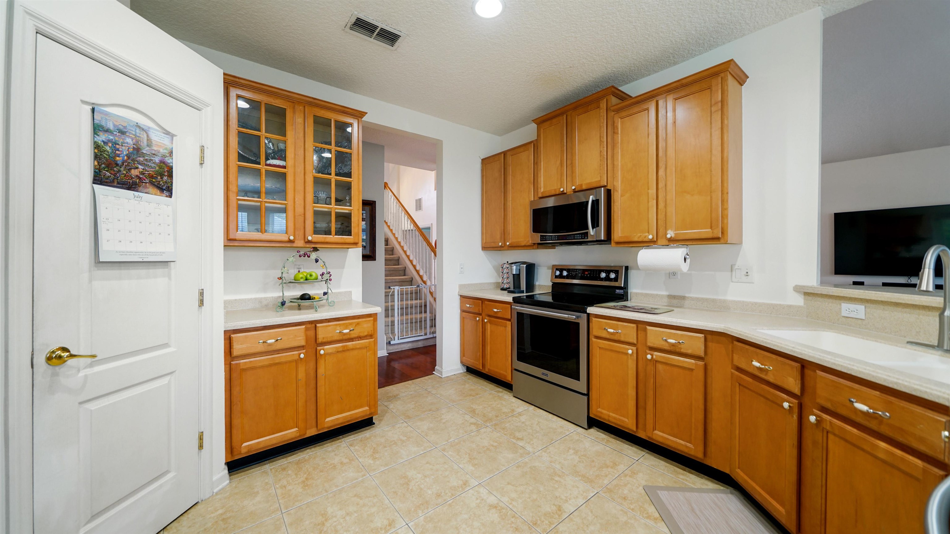 Image 16 of 50 For 13724 Shady Woods St