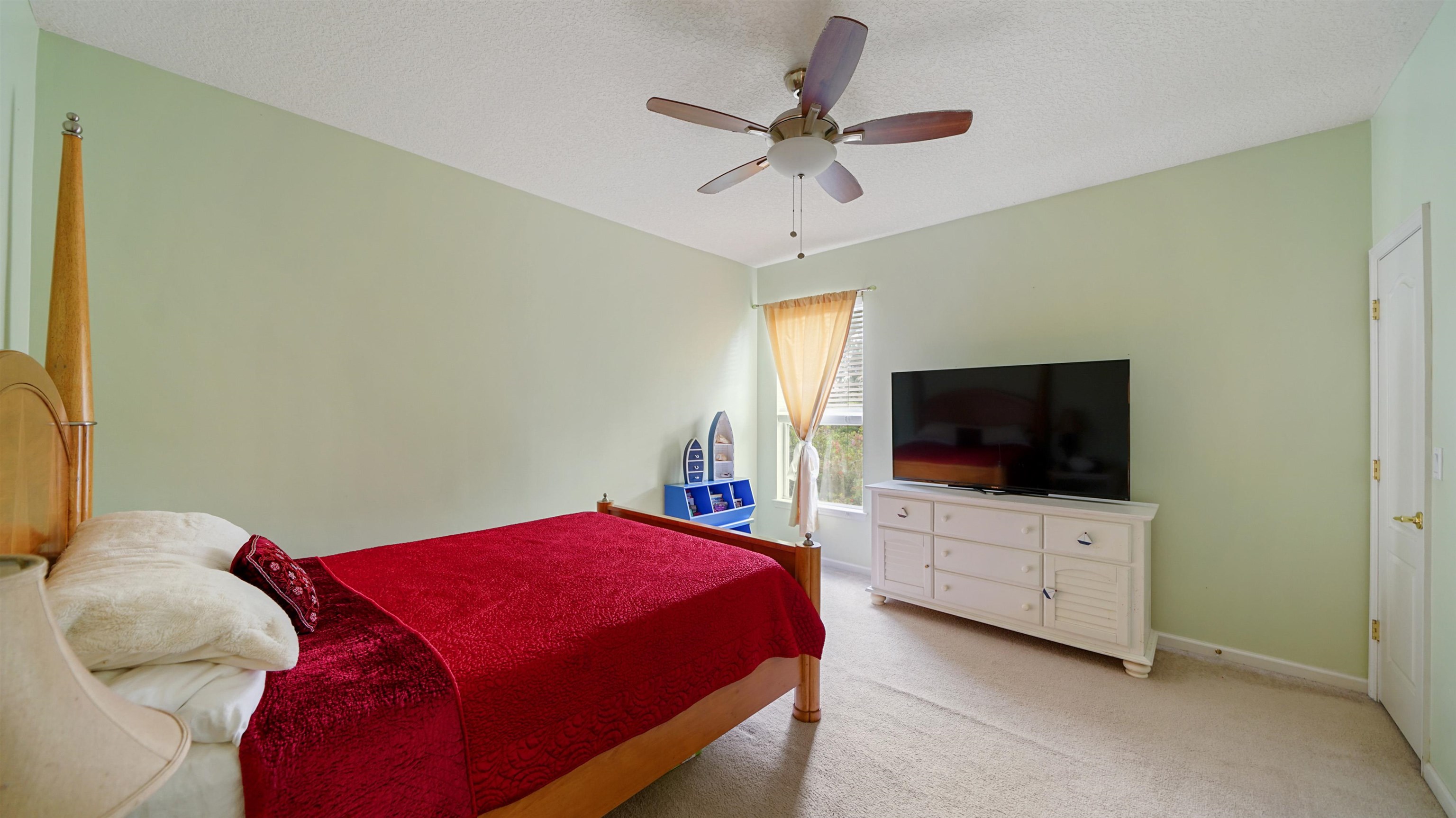 Image 30 of 50 For 13724 Shady Woods St