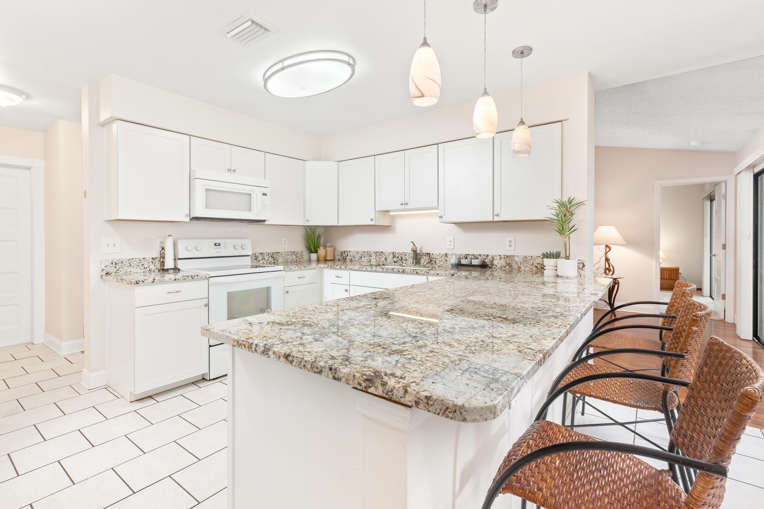Image 11 of 48 For 725 Saco Ct  