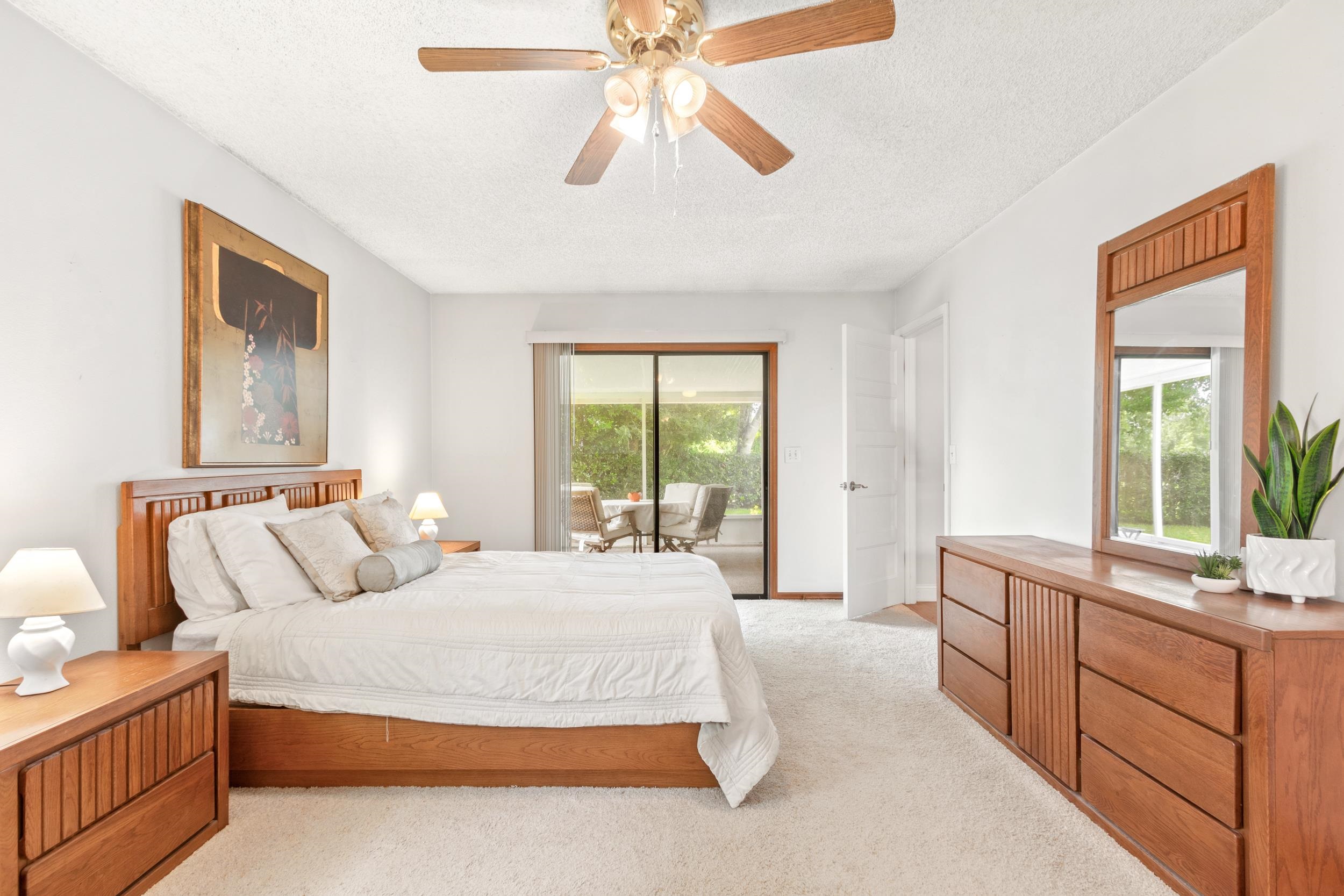Image 15 of 48 For 725 Saco Ct  