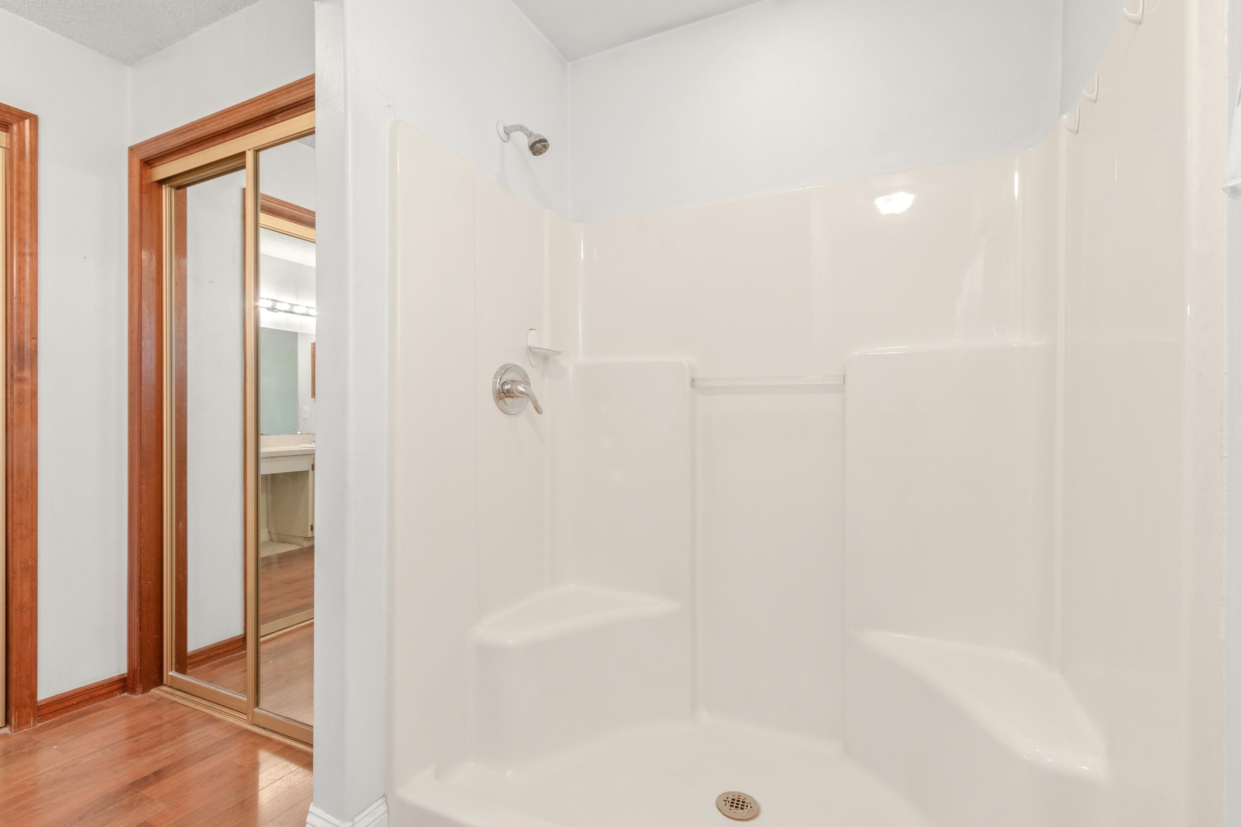Image 19 of 48 For 725 Saco Ct  