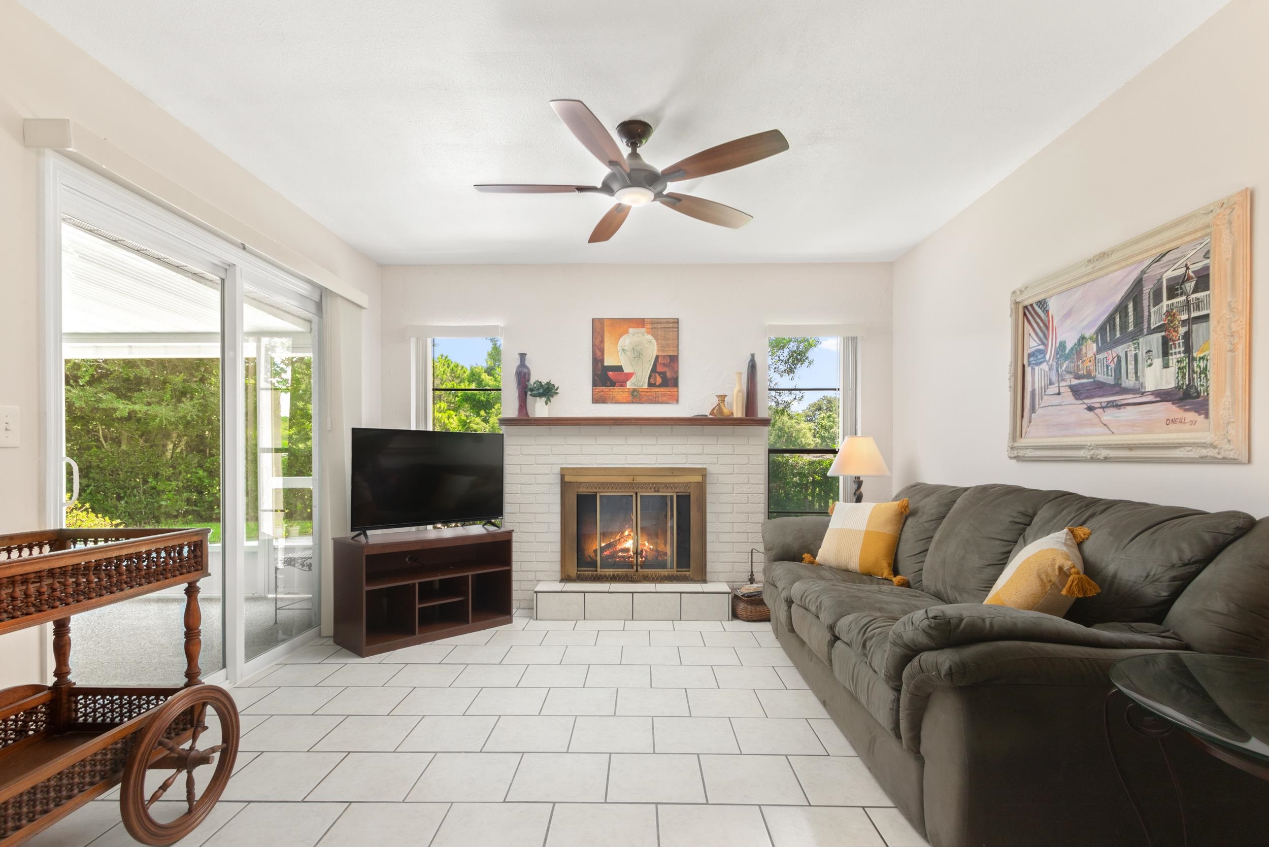 Image 22 of 48 For 725 Saco Ct  