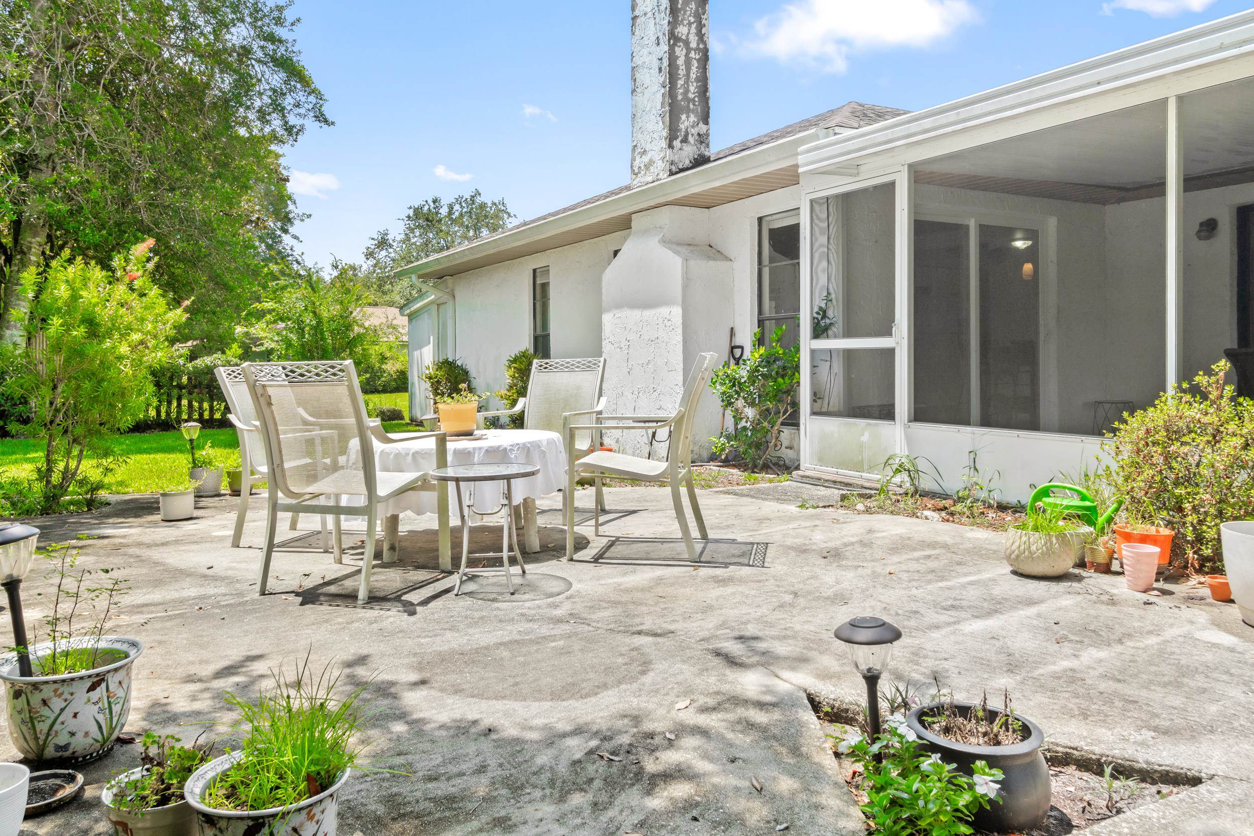 Image 31 of 48 For 725 Saco Ct  
