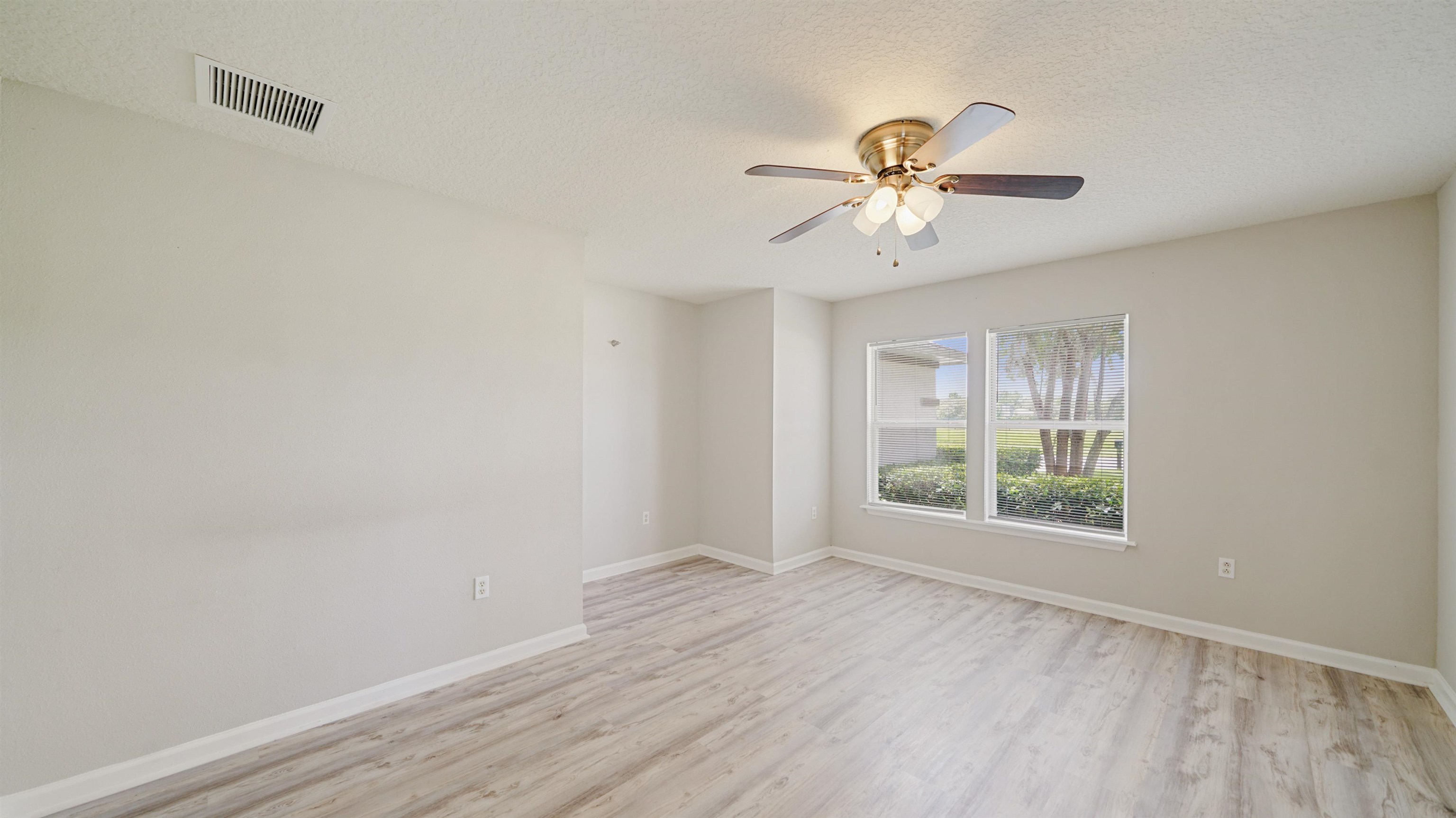 Image 10 of 43 For 1140 Nochaway Dr