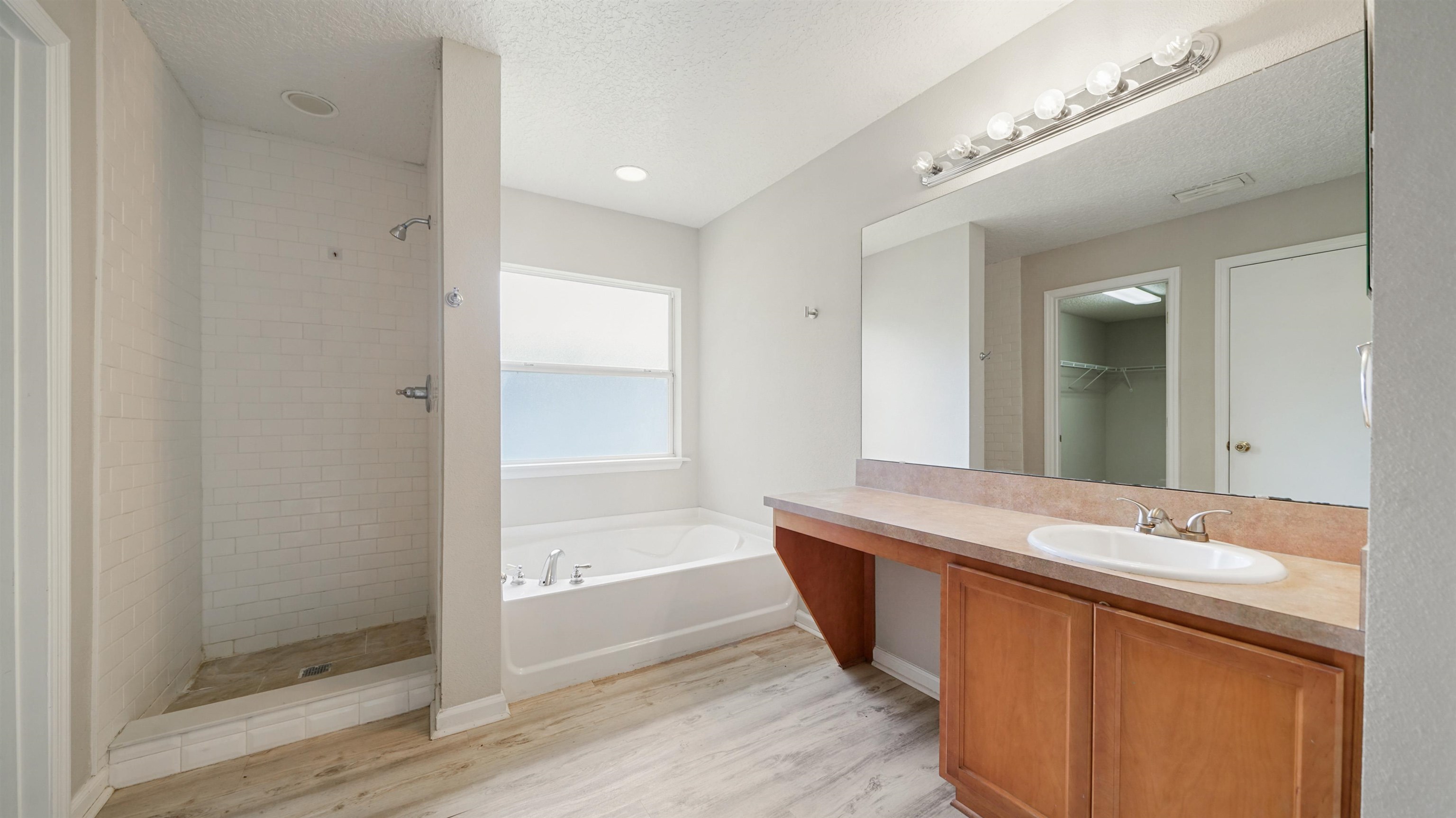 Image 15 of 43 For 1140 Nochaway Dr