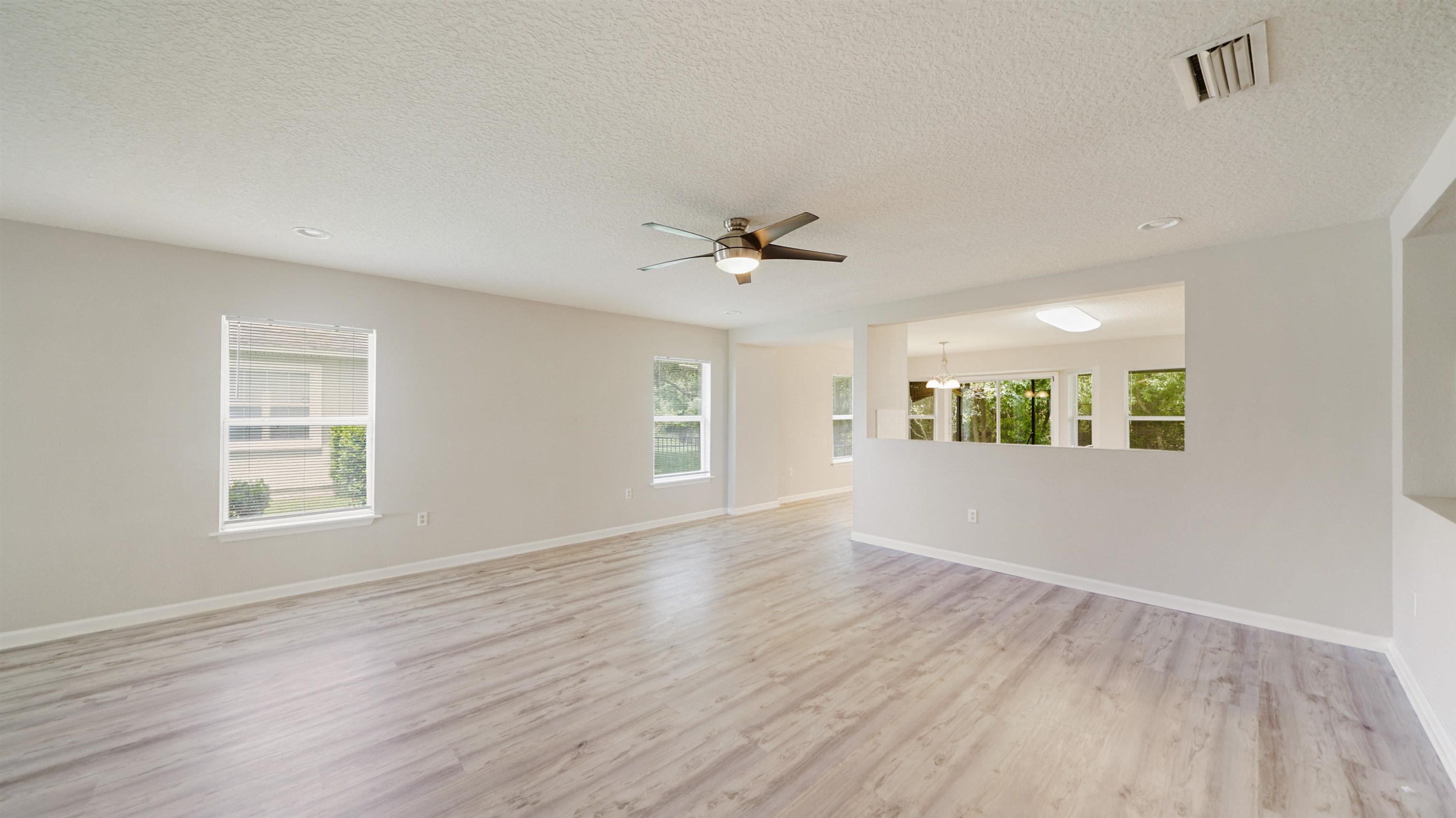 Image 4 of 43 For 1140 Nochaway Dr