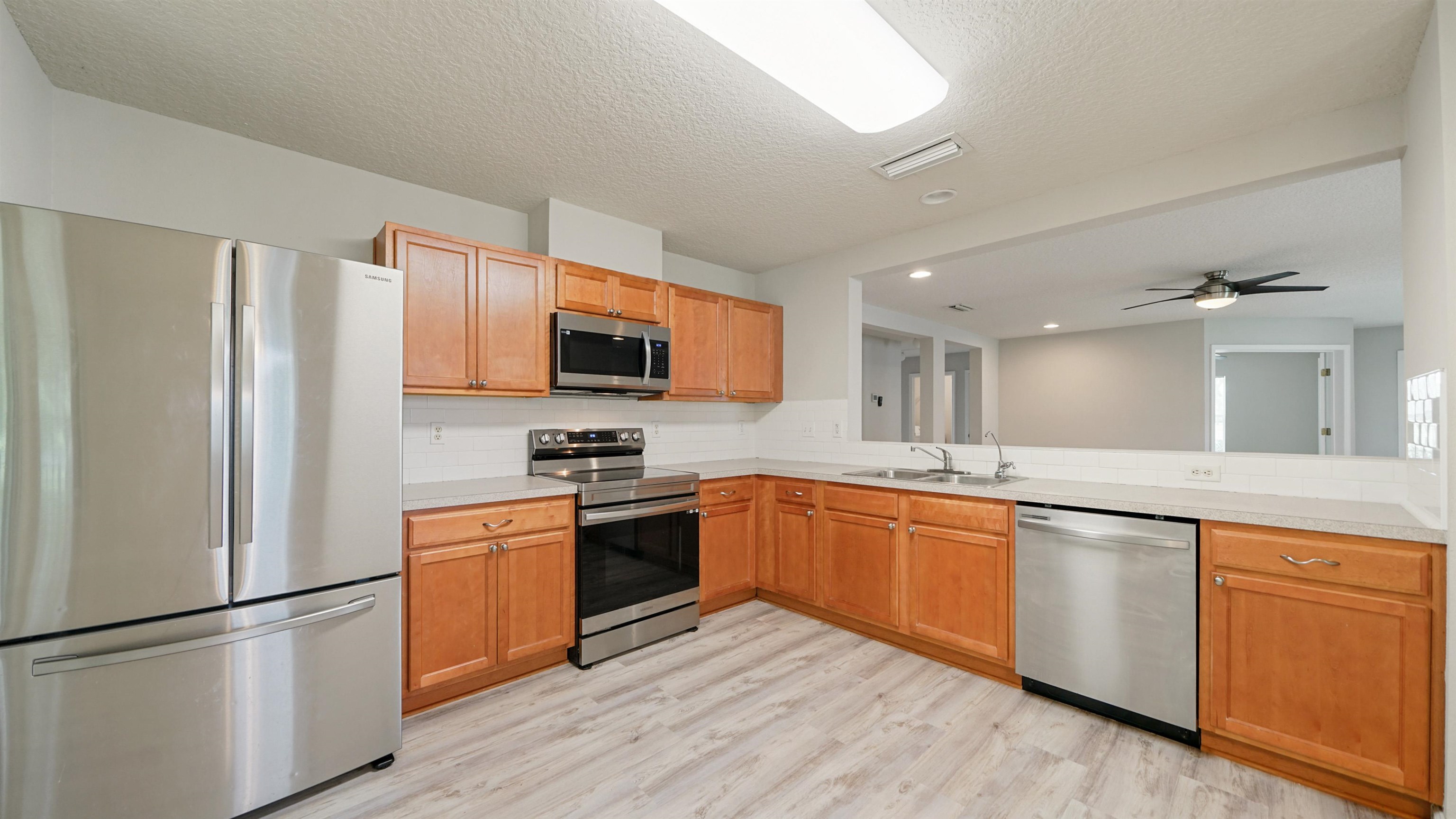 Image 7 of 43 For 1140 Nochaway Dr