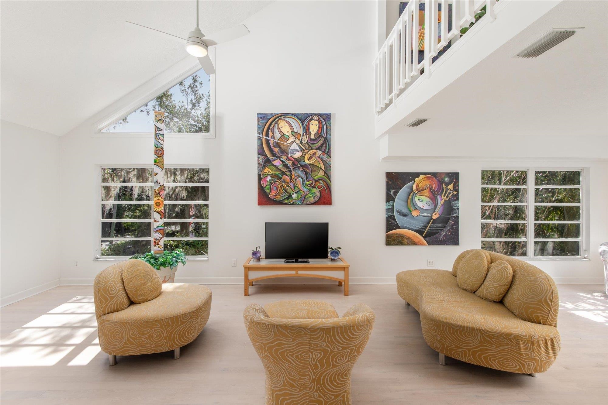 Image 6 of 48 For 1685 Santander Street