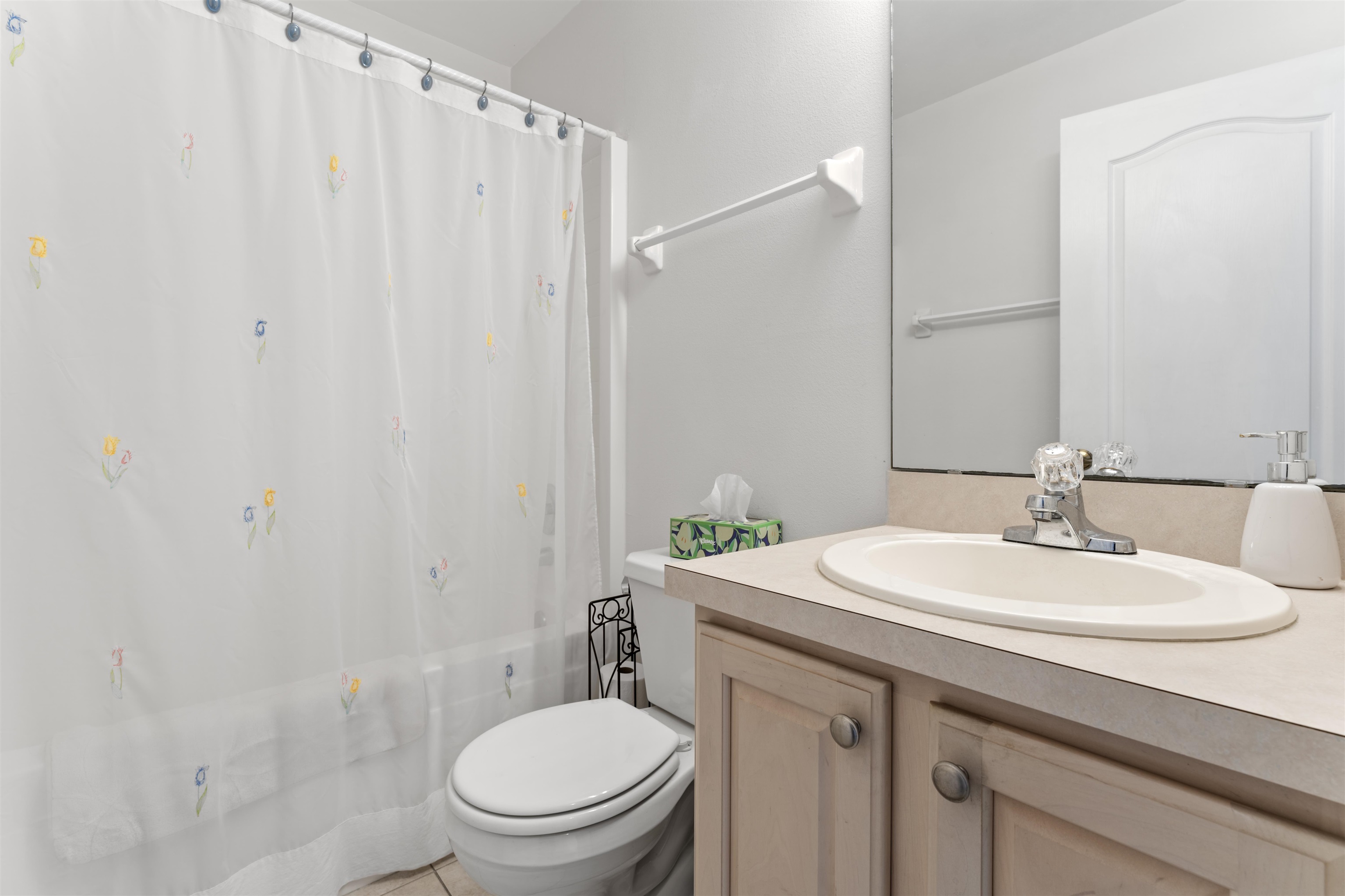 Image 16 of 21 For 23 Woodside Dr