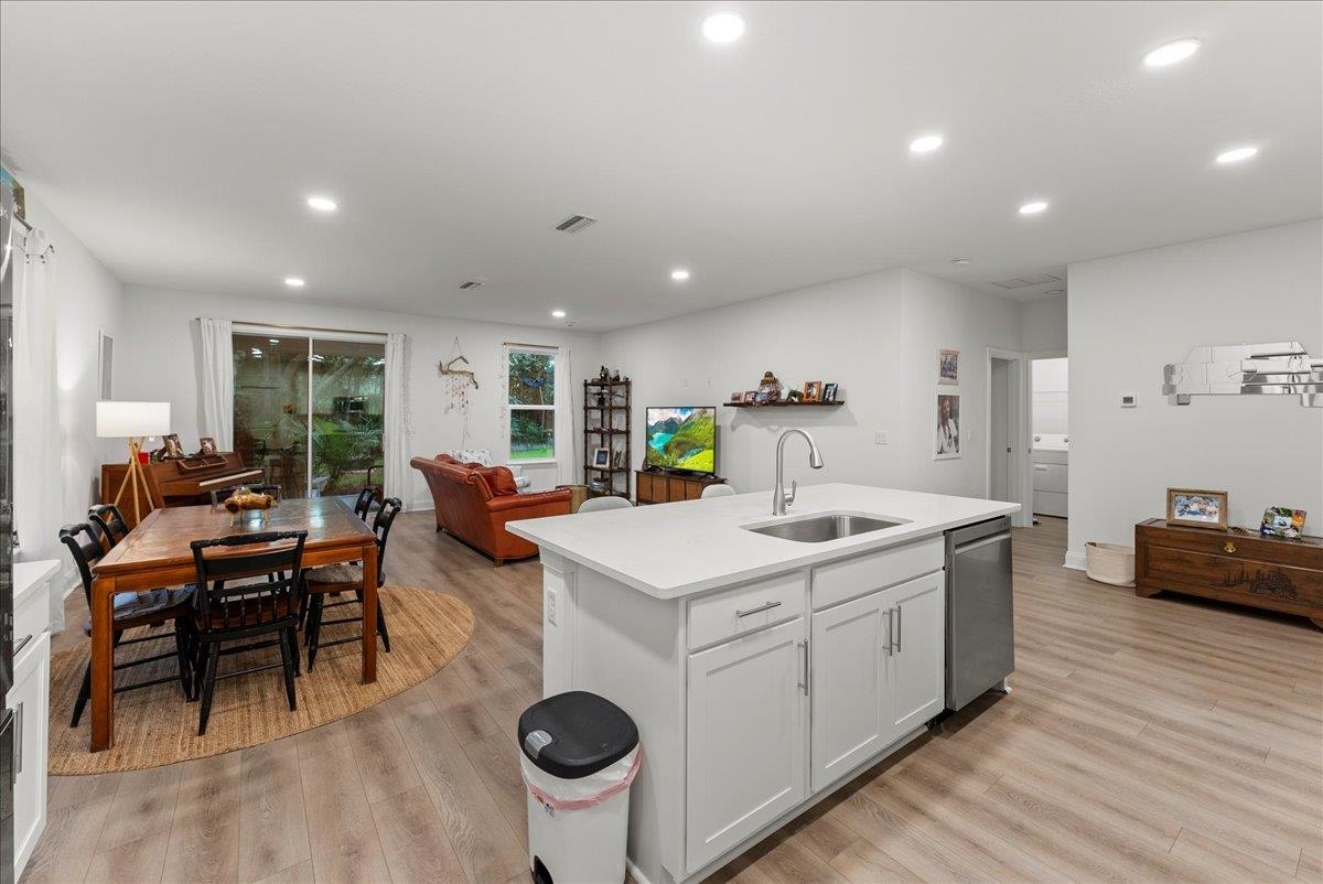 Image 11 of 31 For 190 Summerlin Ln