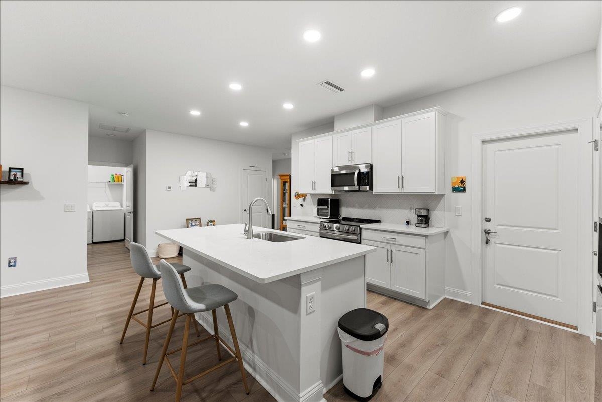 Image 16 of 31 For 190 Summerlin Ln
