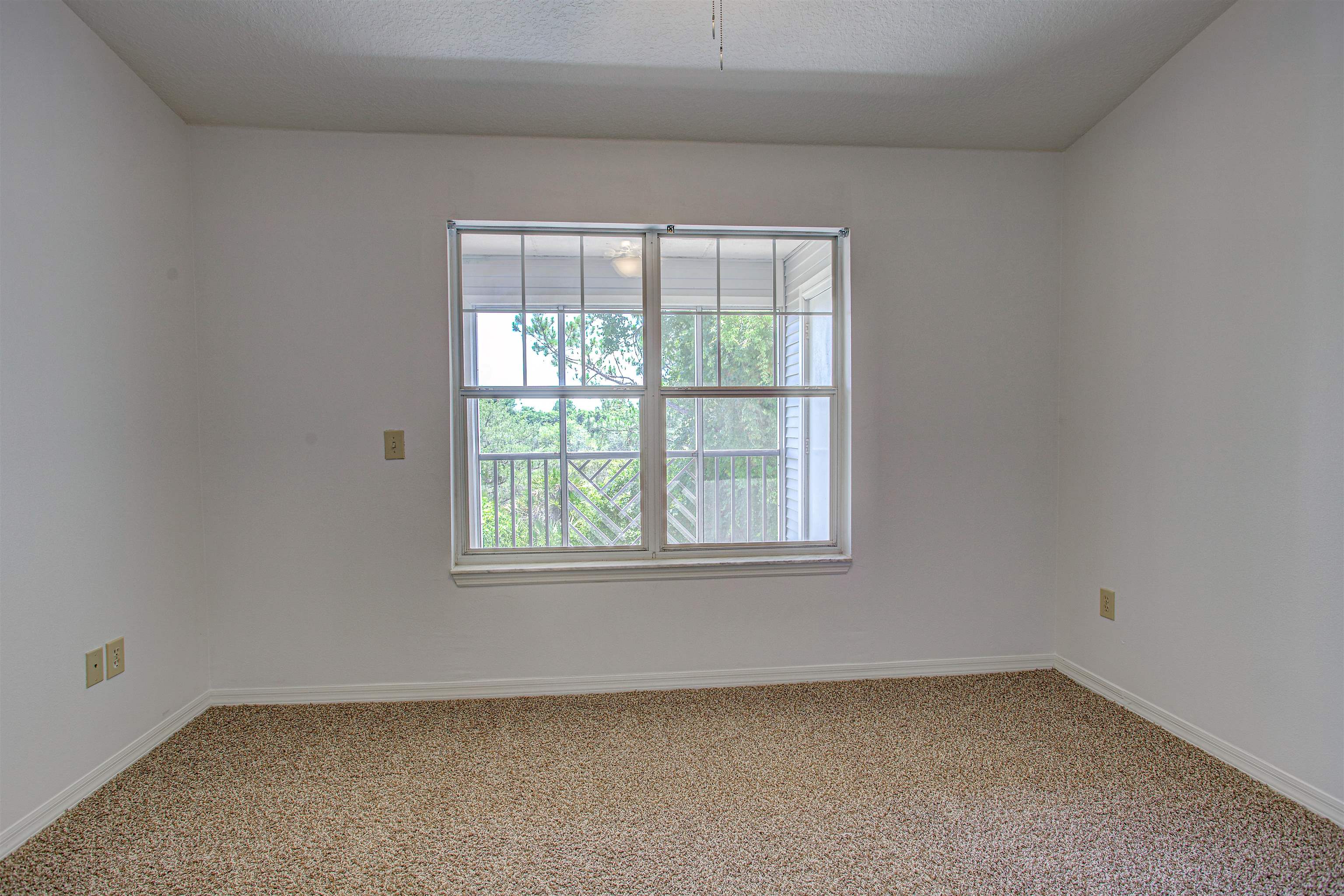 Image 15 of 44 For 15203 Harbour Vista Cir