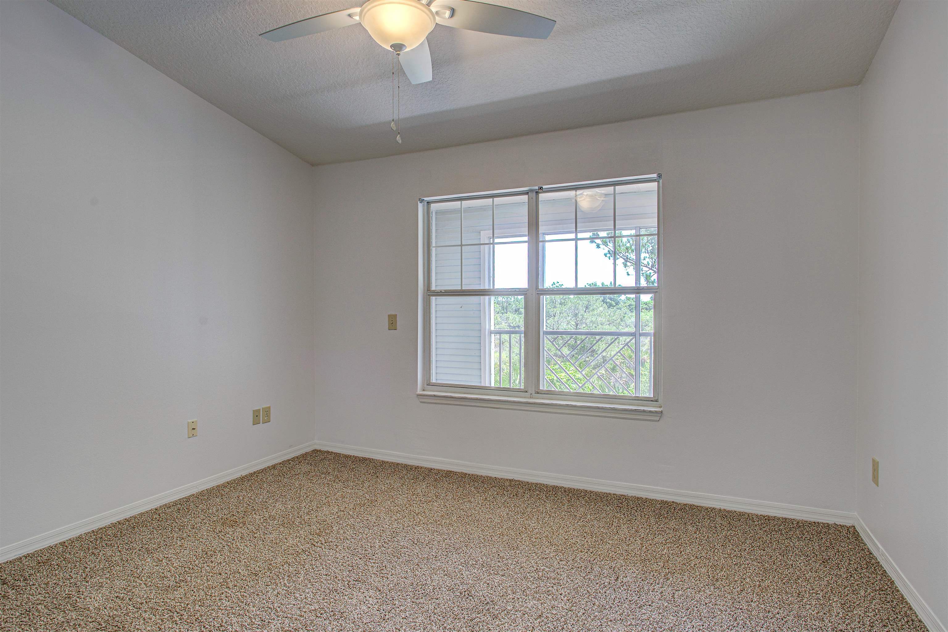 Image 16 of 44 For 15203 Harbour Vista Cir