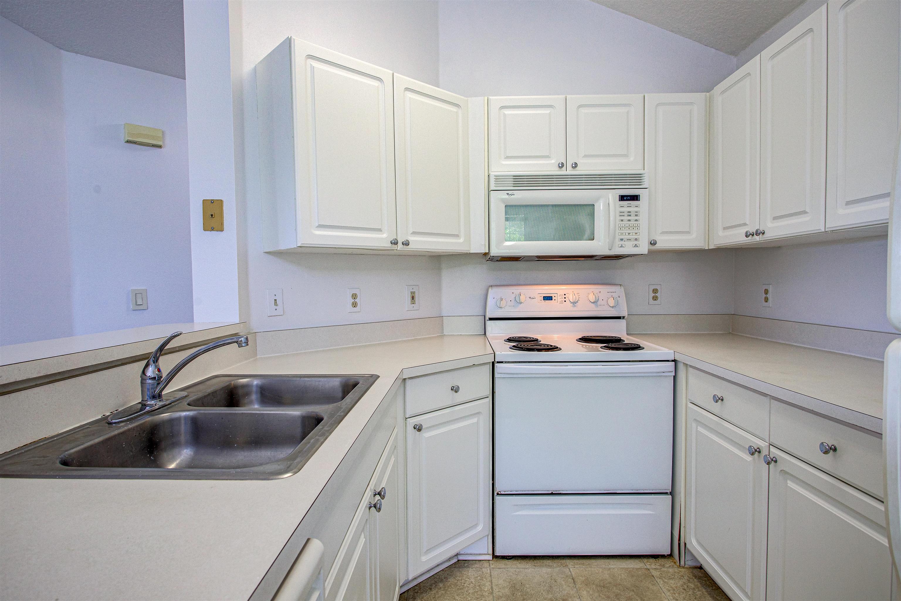 Image 6 of 44 For 15203 Harbour Vista Cir